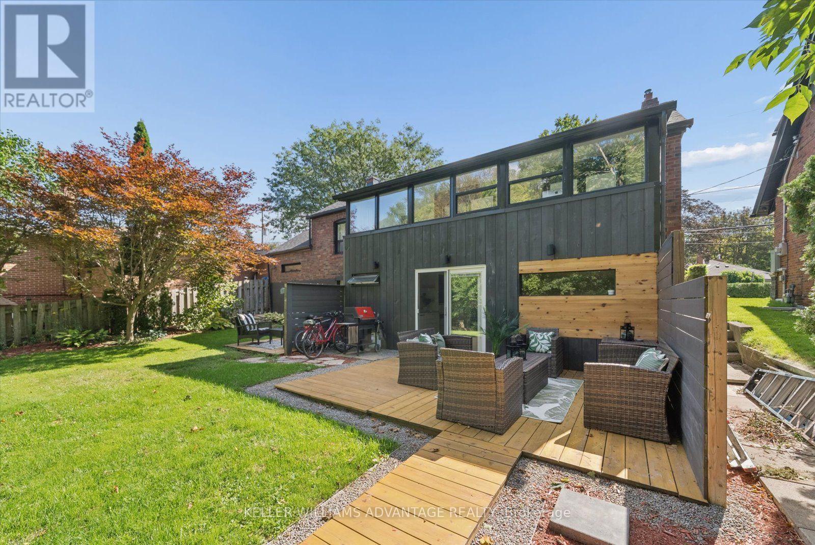 124 Glenwood Crescent, Toronto, Ontario  M4B 1K2 - Photo 27 - E13779110