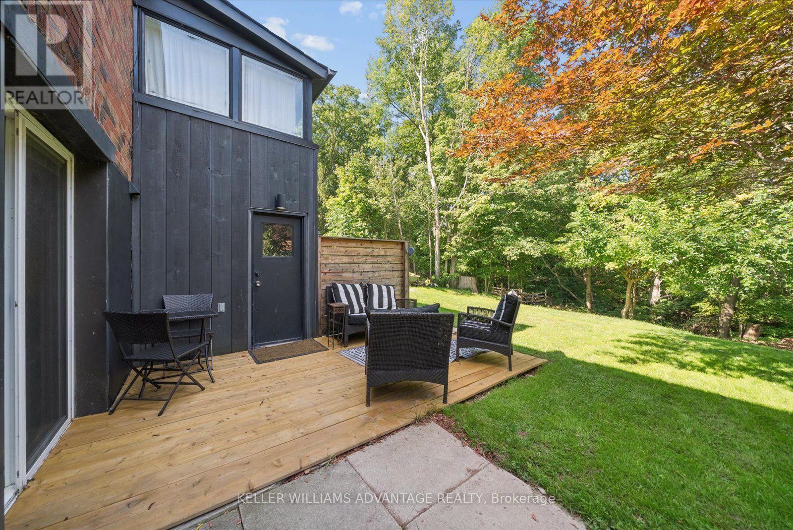 124 Glenwood Crescent, Toronto, Ontario  M4B 1K2 - Photo 41 - E13779110