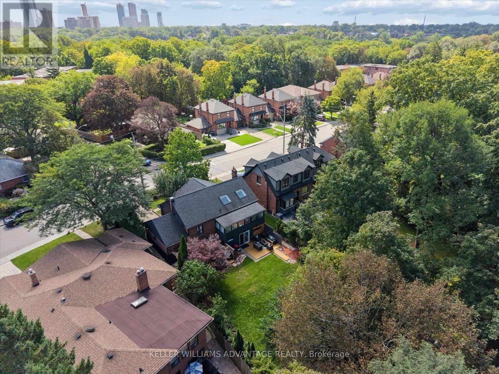 124 Glenwood Crescent, Toronto, Ontario  M4B 1K2 - Photo 44 - E13779110