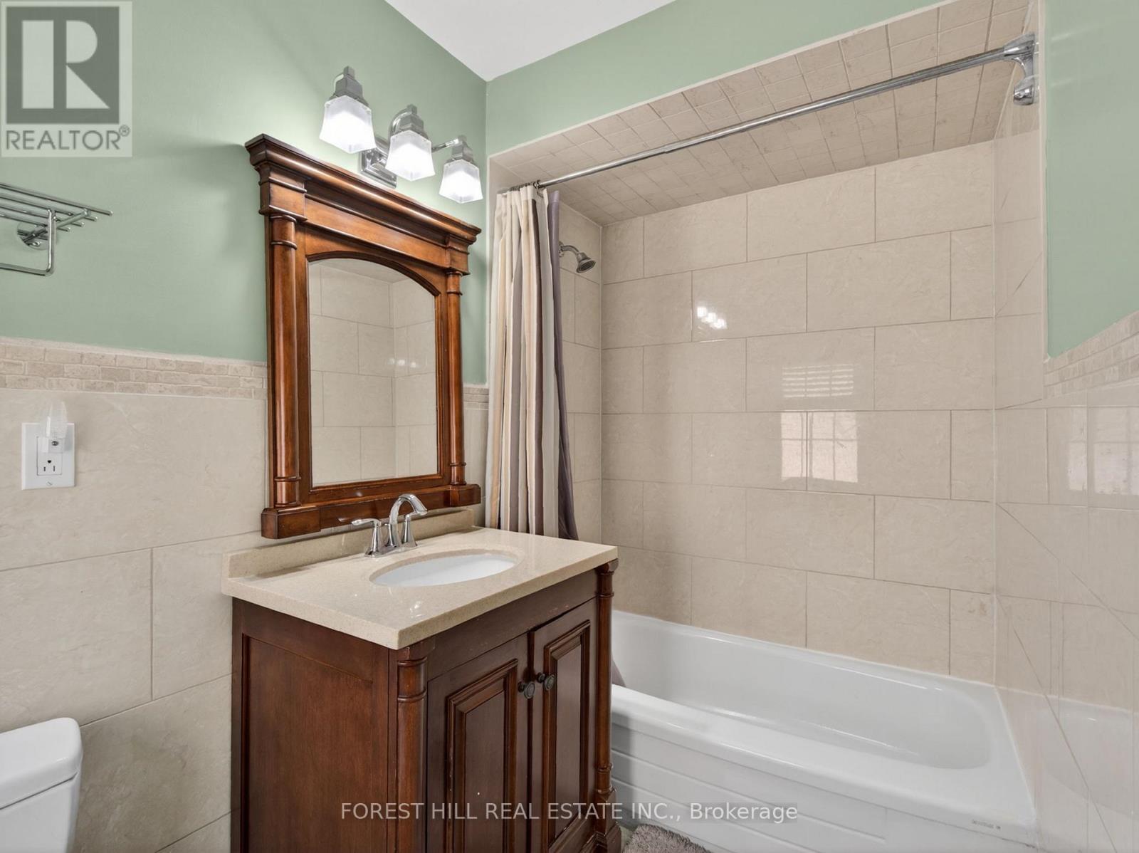 26 Cowles Court, Richmond Hill (Mill Pond), Ontario  L4C 9A5 - Photo 20 - N13779044
