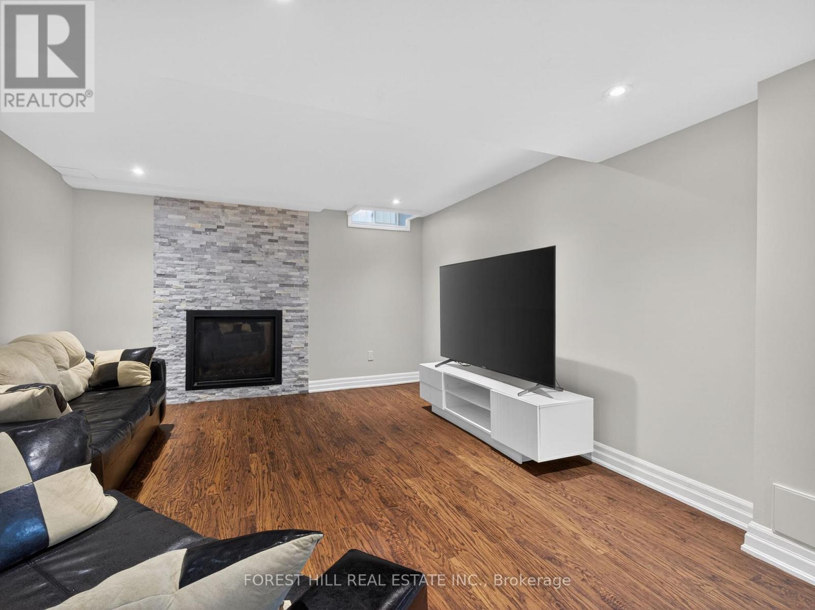 26 Cowles Court, Richmond Hill (Mill Pond), Ontario  L4C 9A5 - Photo 32 - N13779044