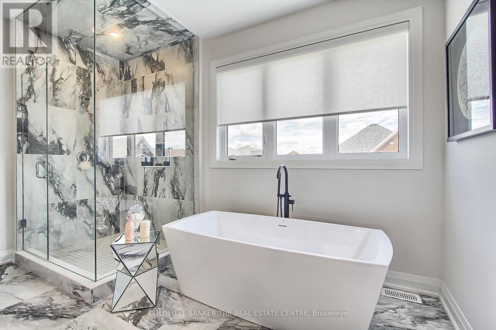 92 Maple Fields Circle, Aurora, Ontario  L4G 0P5 - Photo 41 - N13779122