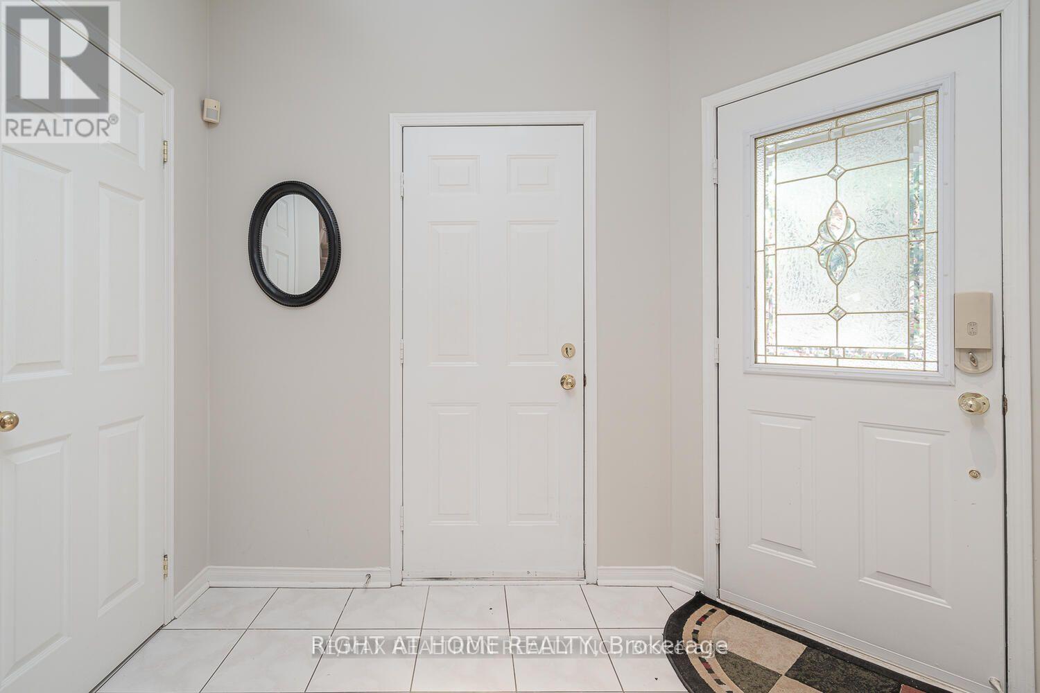 1 Ridgeway Court, Vaughan, Ontario  L6A 2R6 - Photo 13 - N13779200