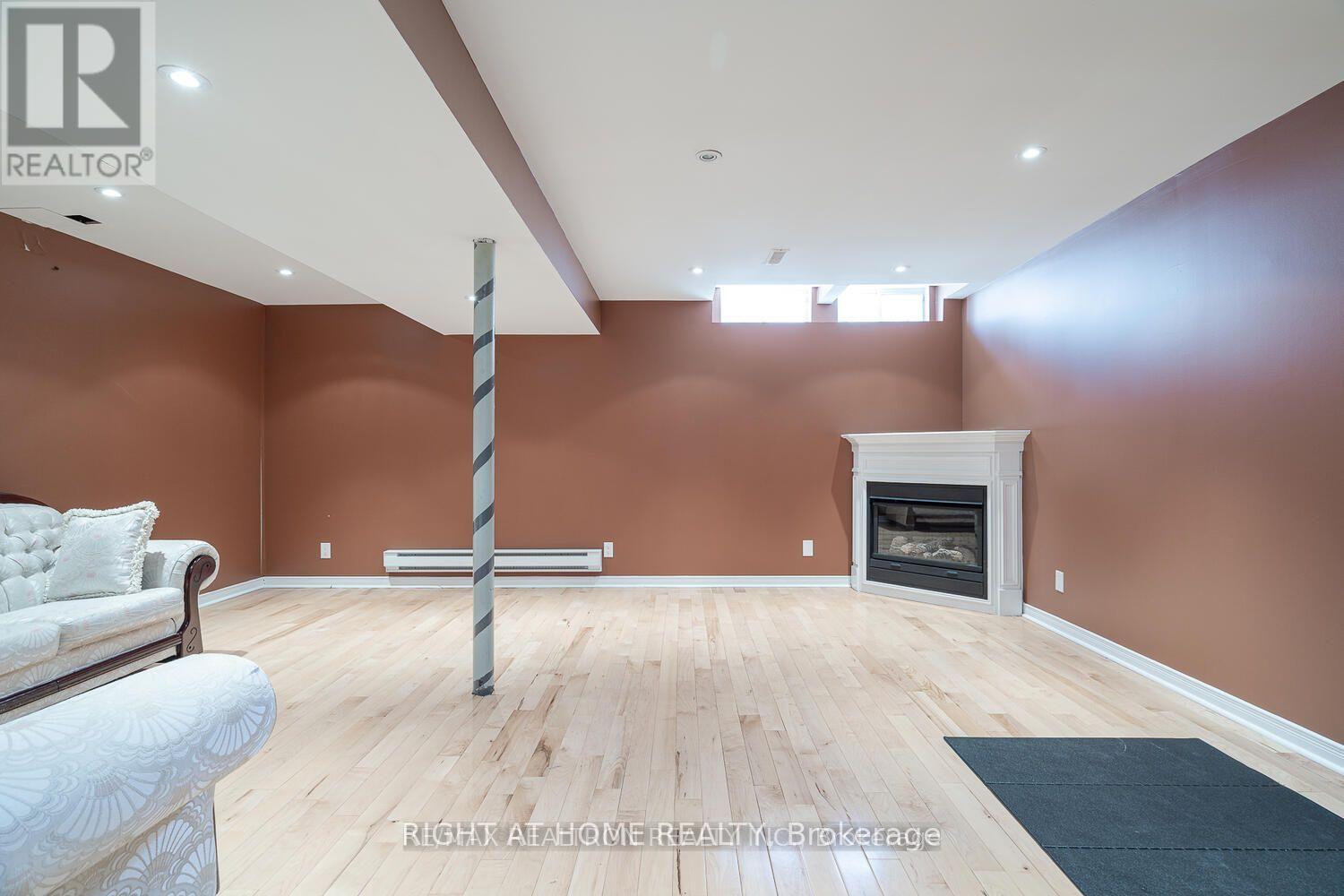 1 Ridgeway Court, Vaughan, Ontario  L6A 2R6 - Photo 17 - N13779200