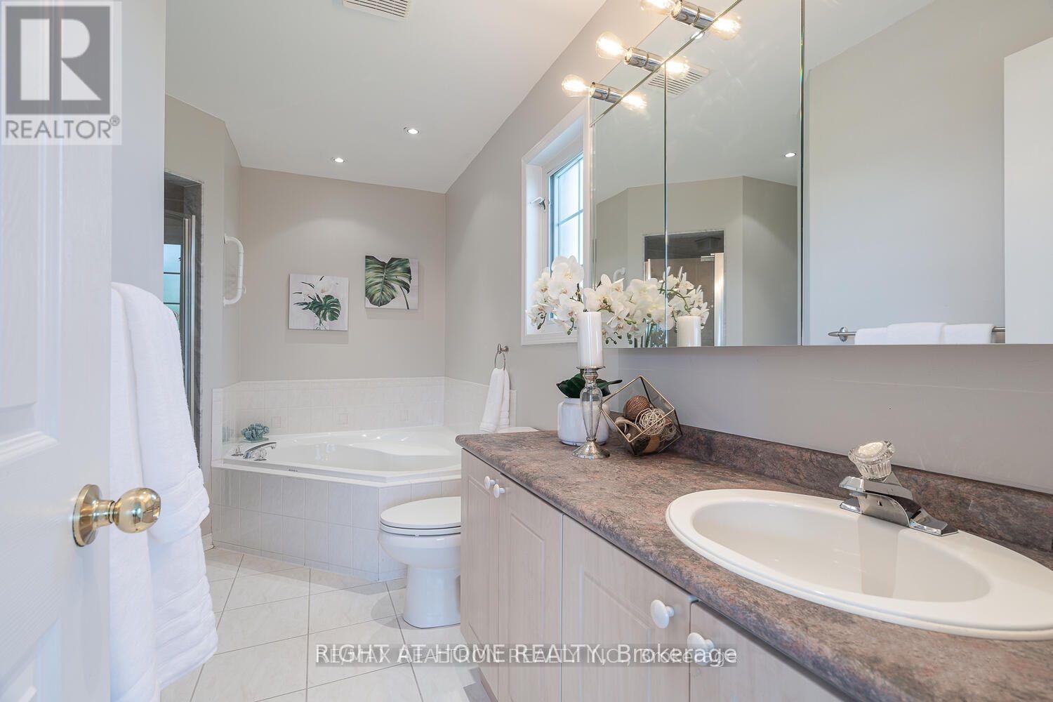 1 Ridgeway Court, Vaughan, Ontario  L6A 2R6 - Photo 26 - N13779200