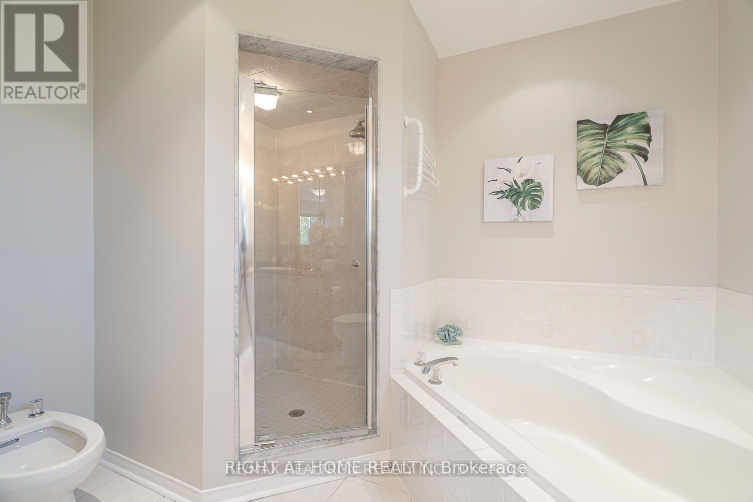 1 Ridgeway Court, Vaughan, Ontario  L6A 2R6 - Photo 27 - N13779200