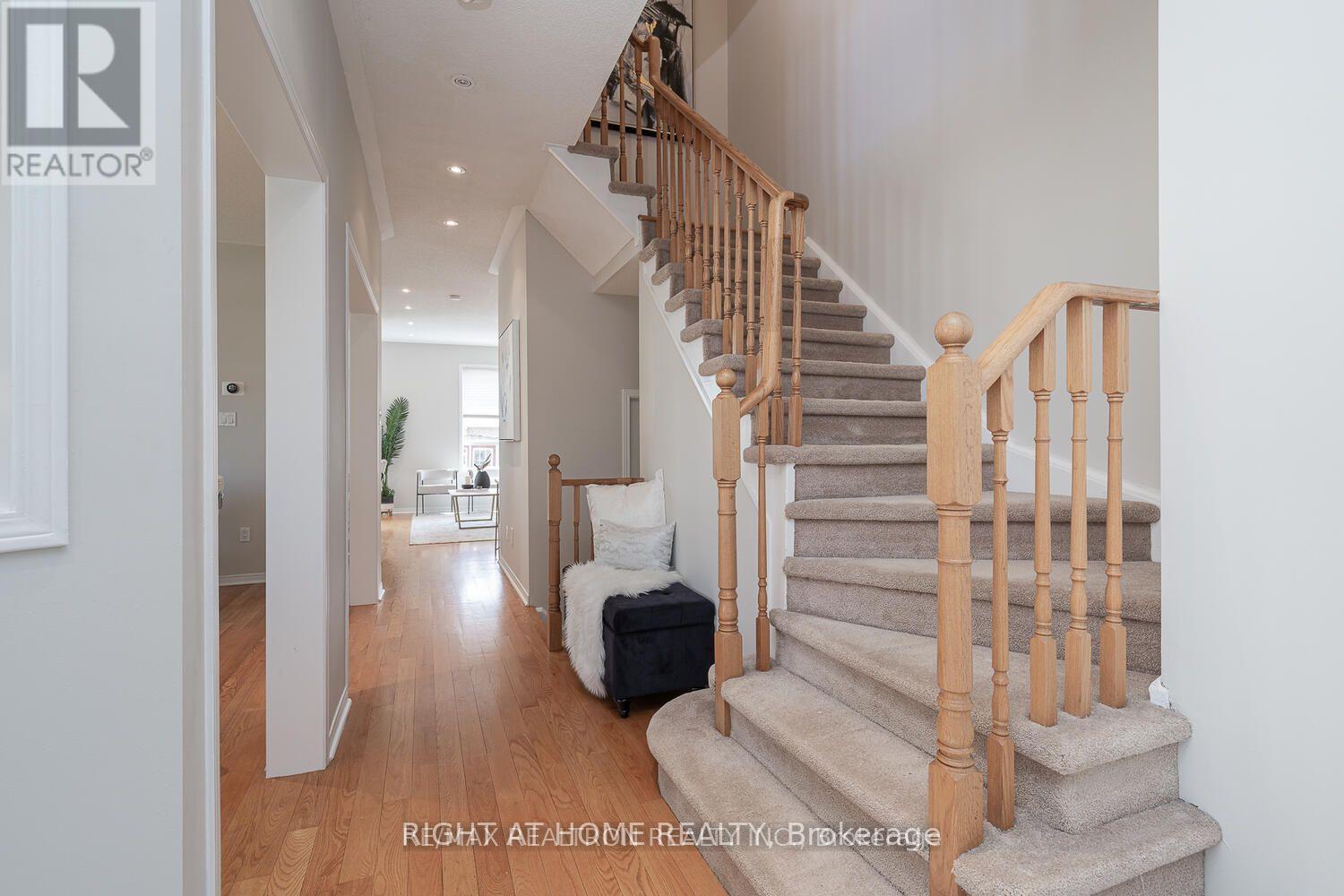 1 Ridgeway Court, Vaughan, Ontario  L6A 2R6 - Photo 32 - N13779200