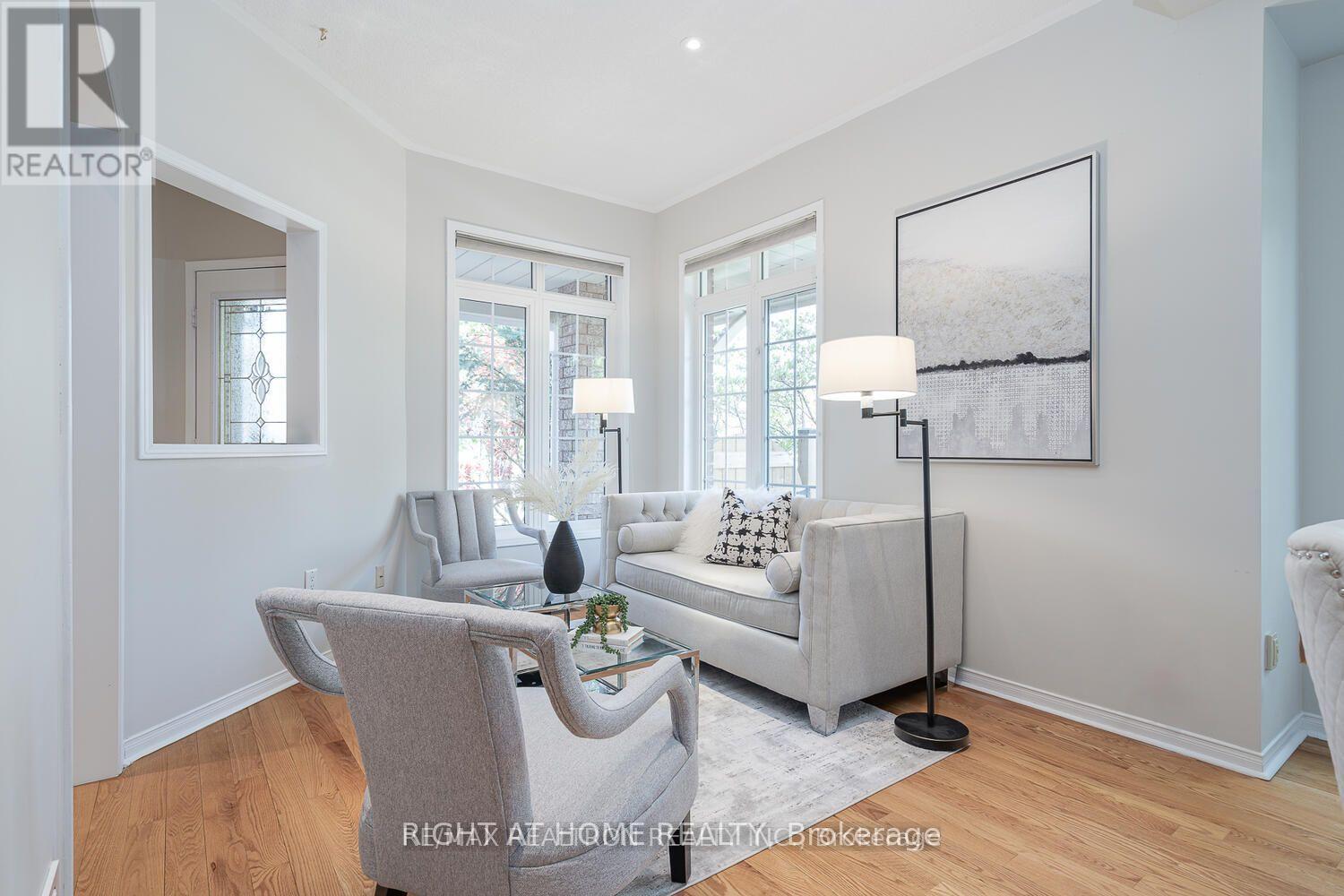 1 Ridgeway Court, Vaughan, Ontario  L6A 2R6 - Photo 4 - N13779200