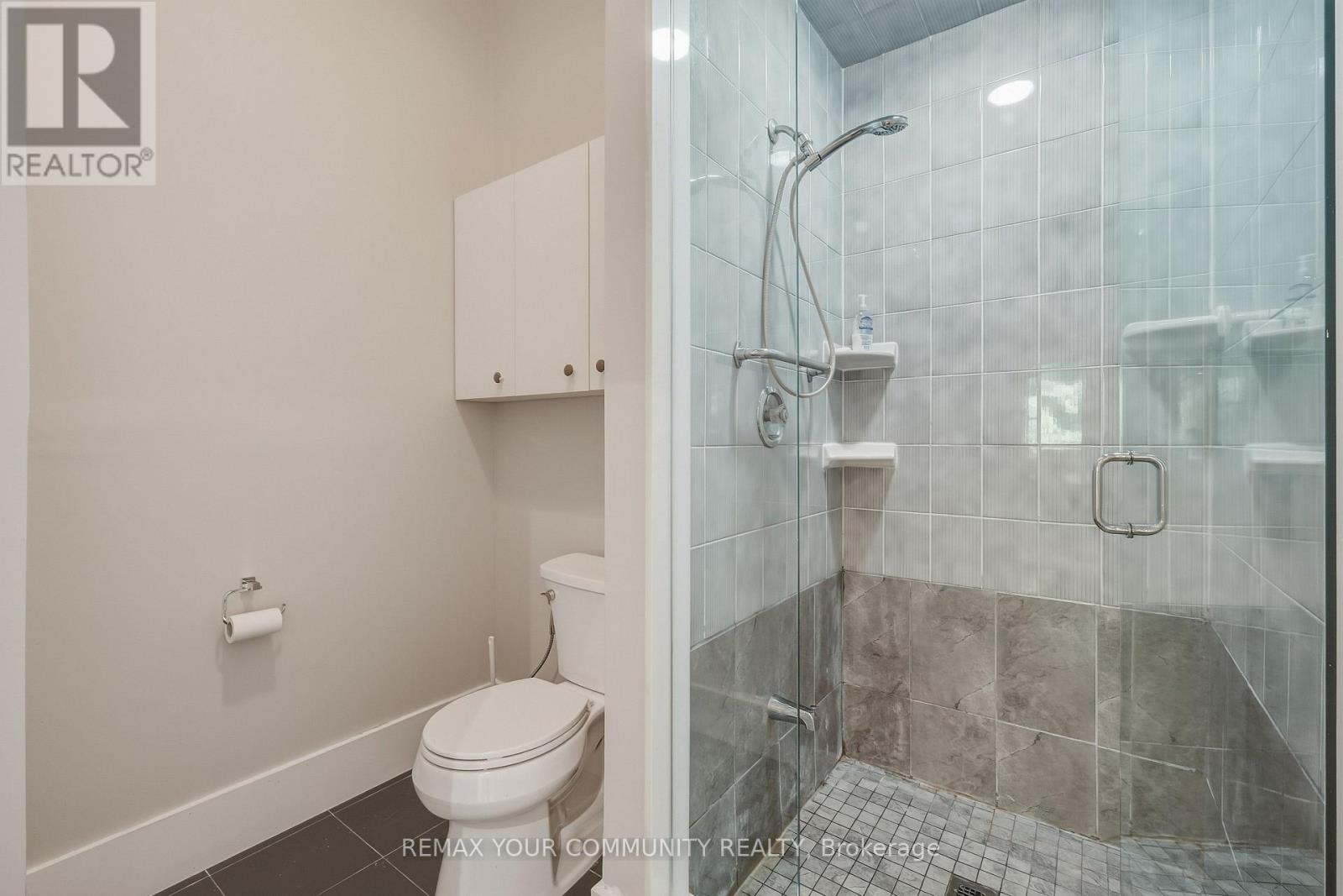 176 Old Surrey Lane, Richmond Hill (South Richvale), Ontario  L4C 7E5 - Photo 19 - N13779238
