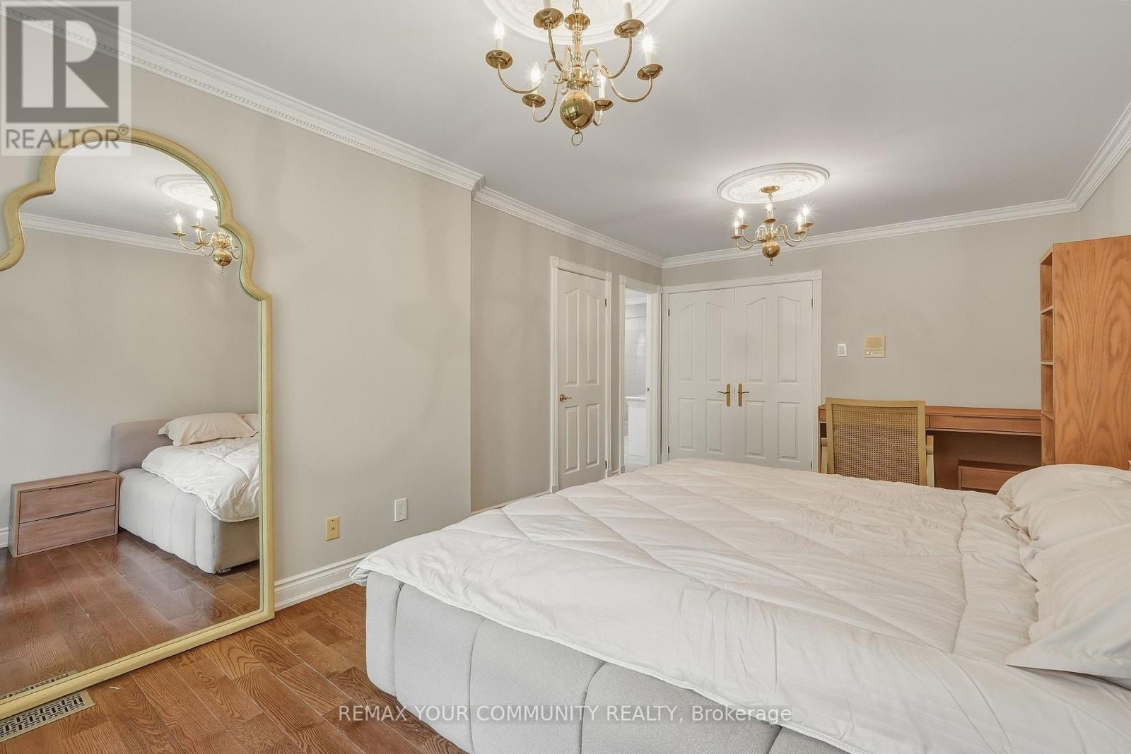 176 Old Surrey Lane, Richmond Hill (South Richvale), Ontario  L4C 7E5 - Photo 25 - N13779238