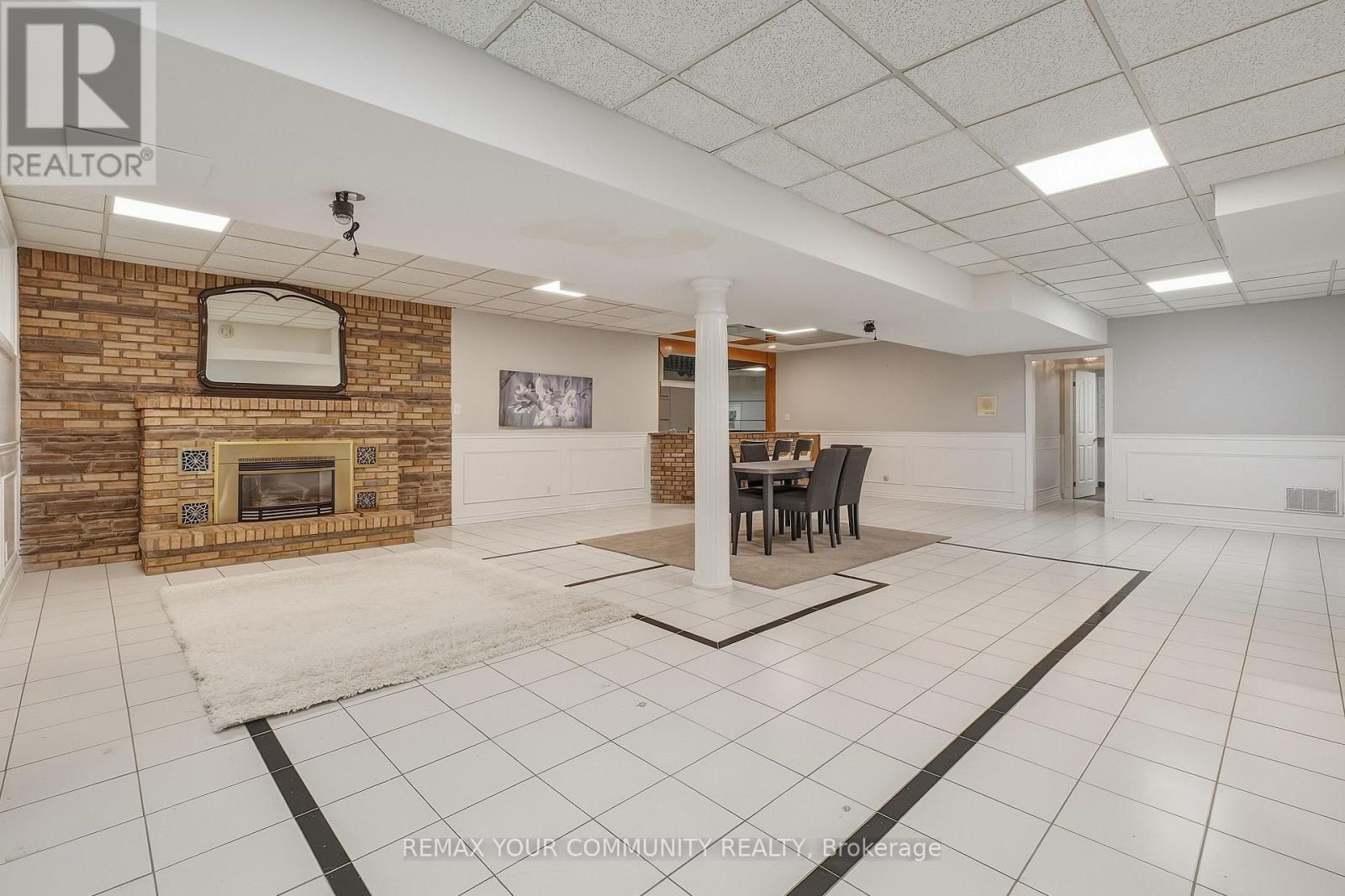 176 Old Surrey Lane, Richmond Hill (South Richvale), Ontario  L4C 7E5 - Photo 37 - N13779238