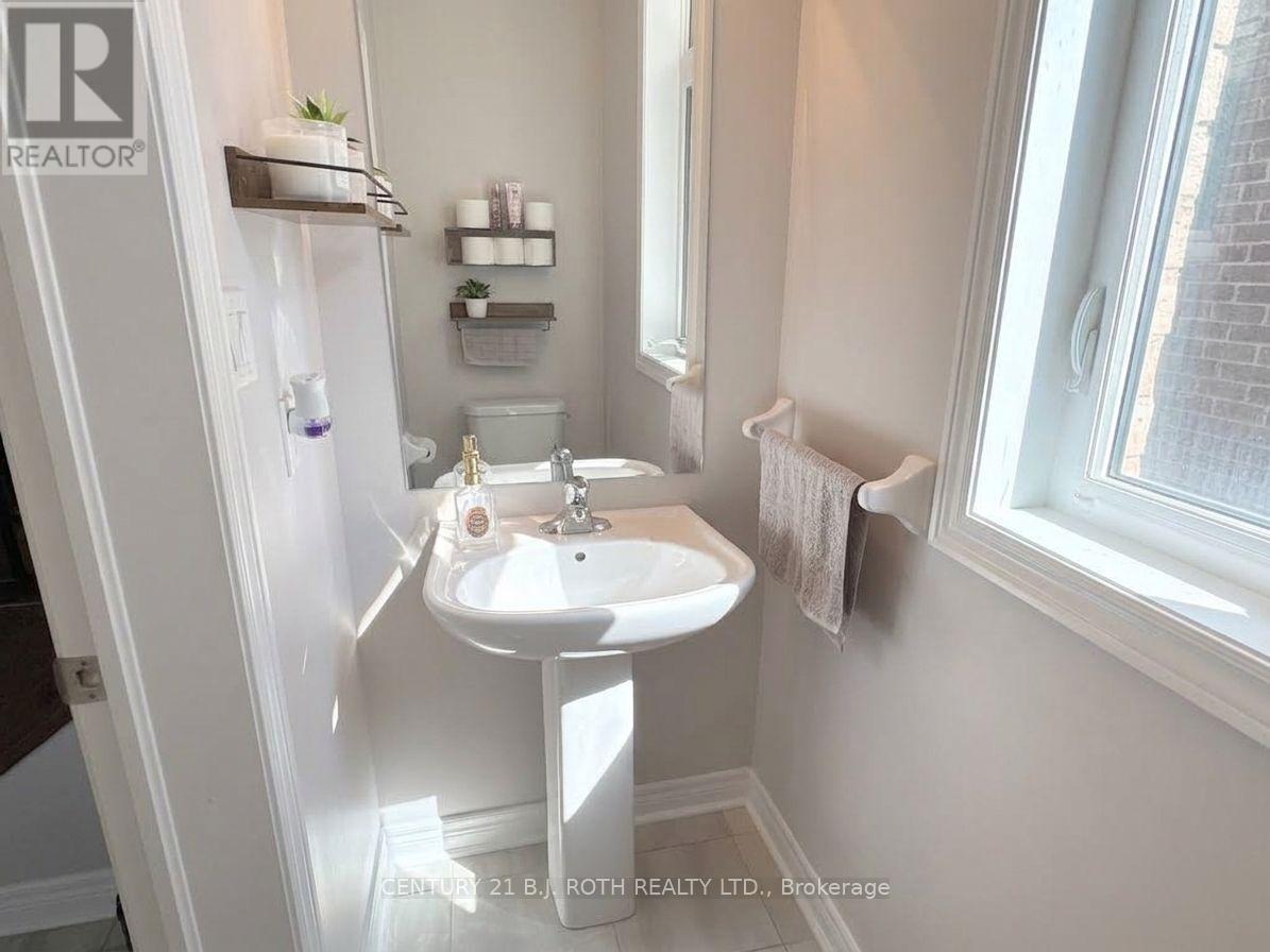2233 Lozenby Street, Innisfil, Ontario  L9S 0M8 - Photo 8 - N13779318