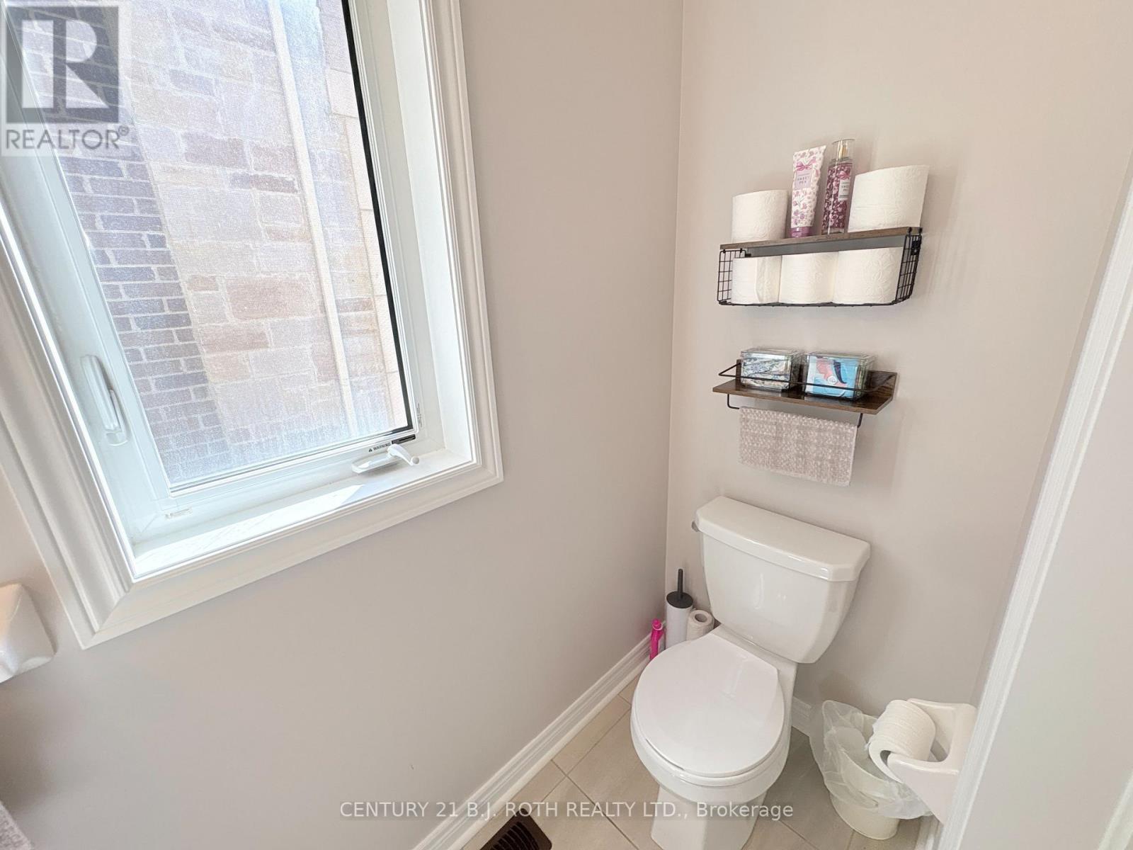 2233 Lozenby Street, Innisfil, Ontario  L9S 0M8 - Photo 9 - N13779318