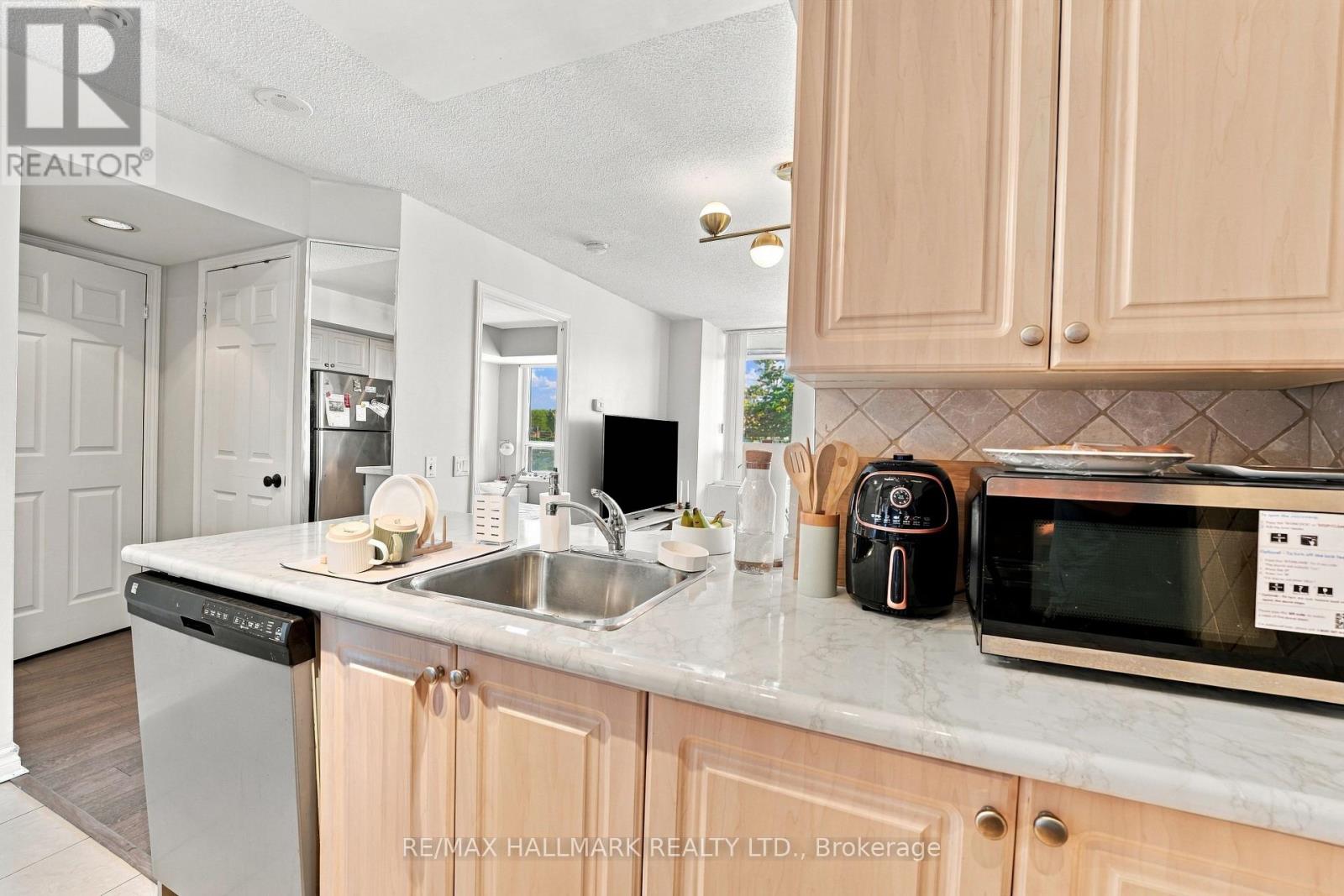 2808 - 153 Beecroft Road, Toronto, Ontario  M2N 7C5 - Photo 3 - C13769266
