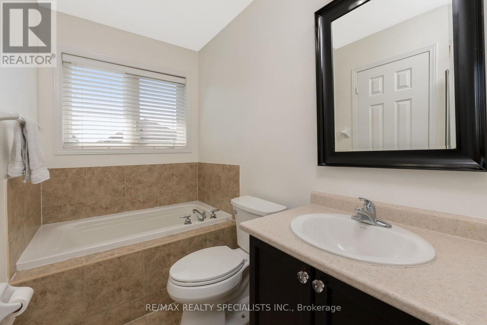 24 Serenity Street, Halton Hills, Ontario  L7G 0A9 - Photo 28 - W13778996