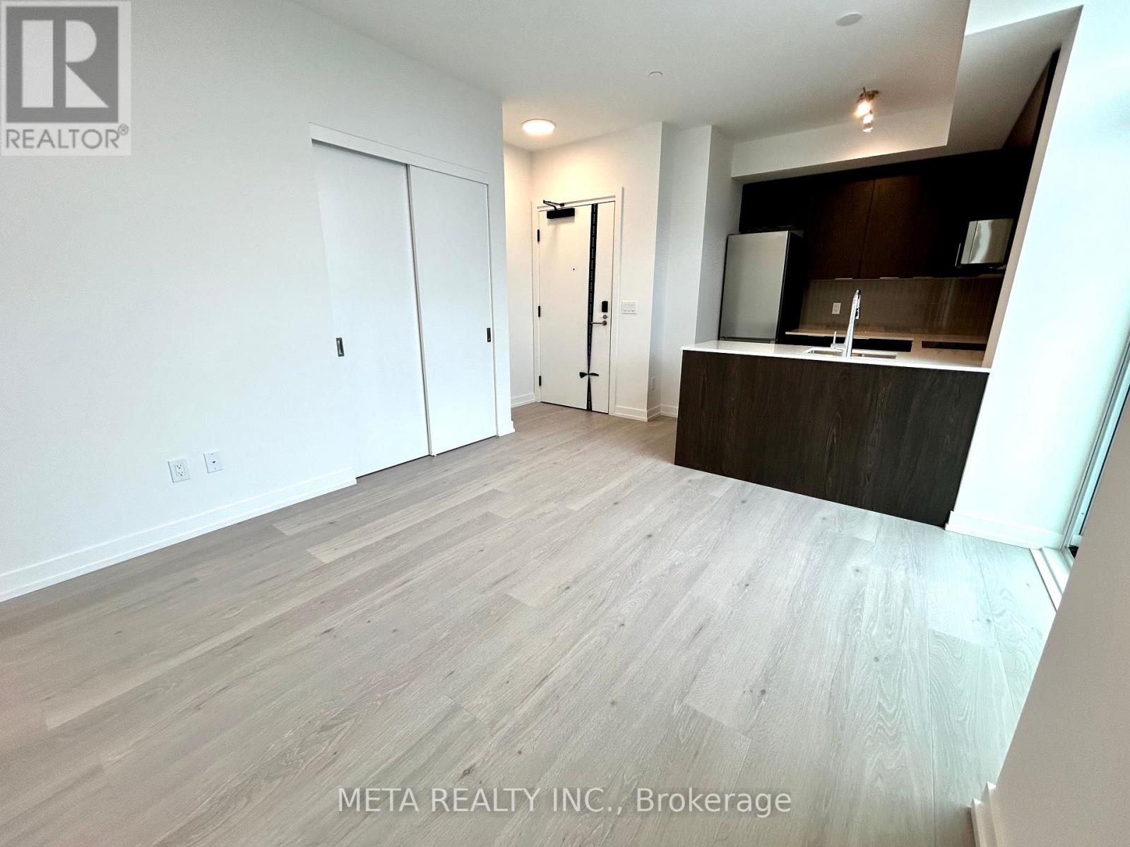 605 - 2501 Saw Whet Boulevard, Oakville, Ontario  L6M 5N2 - Photo 2 - W13779022