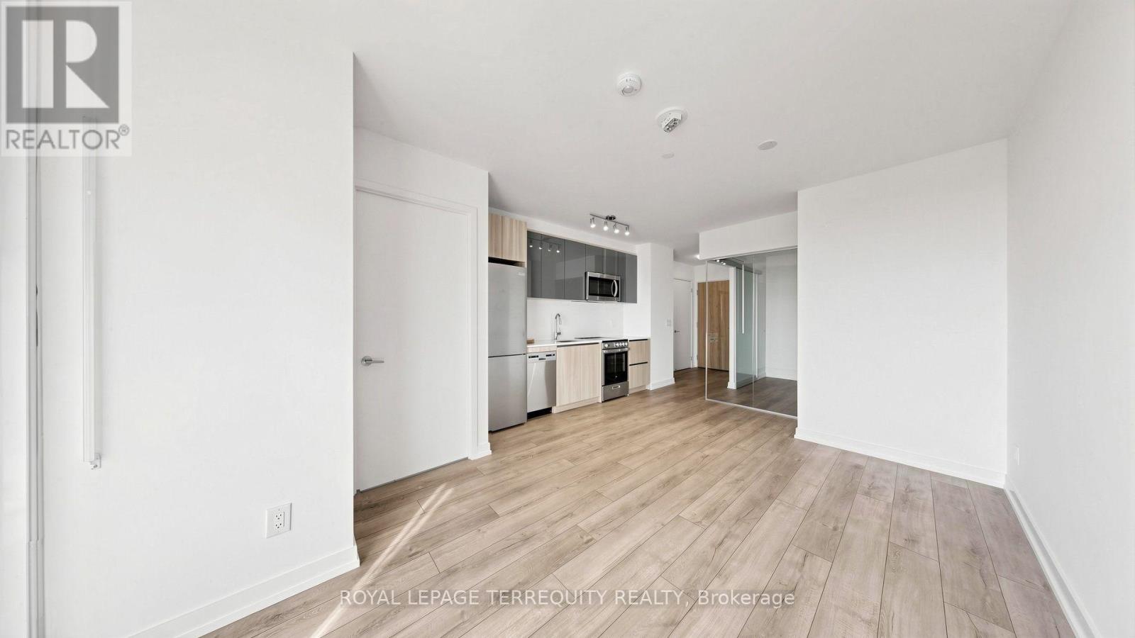 519 - 3100 Keele Street, Toronto, Ontario  M3M 0E1 - Photo 3 - W13779046