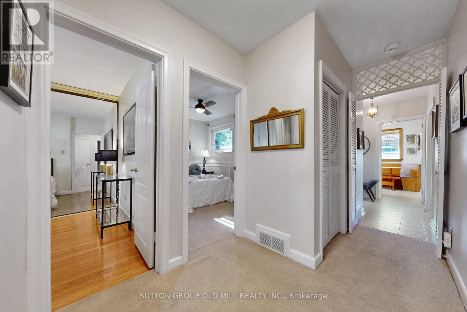4 Ravenscrest Drive, Toronto, Ontario  M9B 5M7 - Photo 18 - W13779054