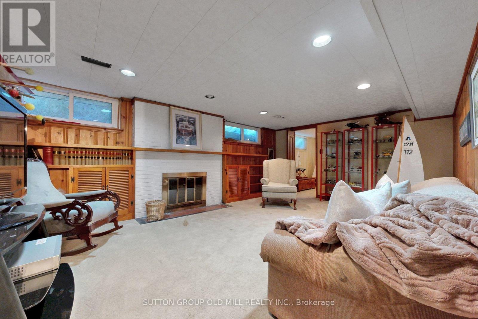 4 Ravenscrest Drive, Toronto, Ontario  M9B 5M7 - Photo 32 - W13779054