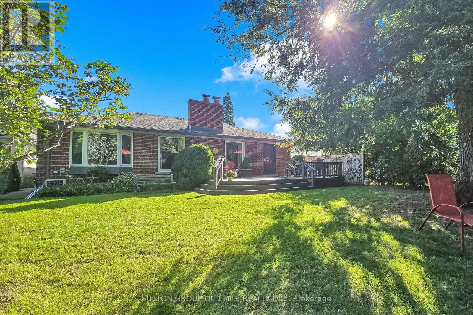 4 Ravenscrest Drive, Toronto, Ontario  M9B 5M7 - Photo 39 - W13779054