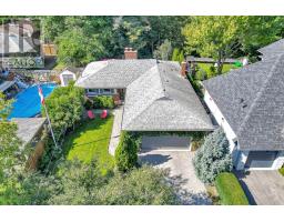4 RAVENSCREST DRIVE, Toronto, Ontario