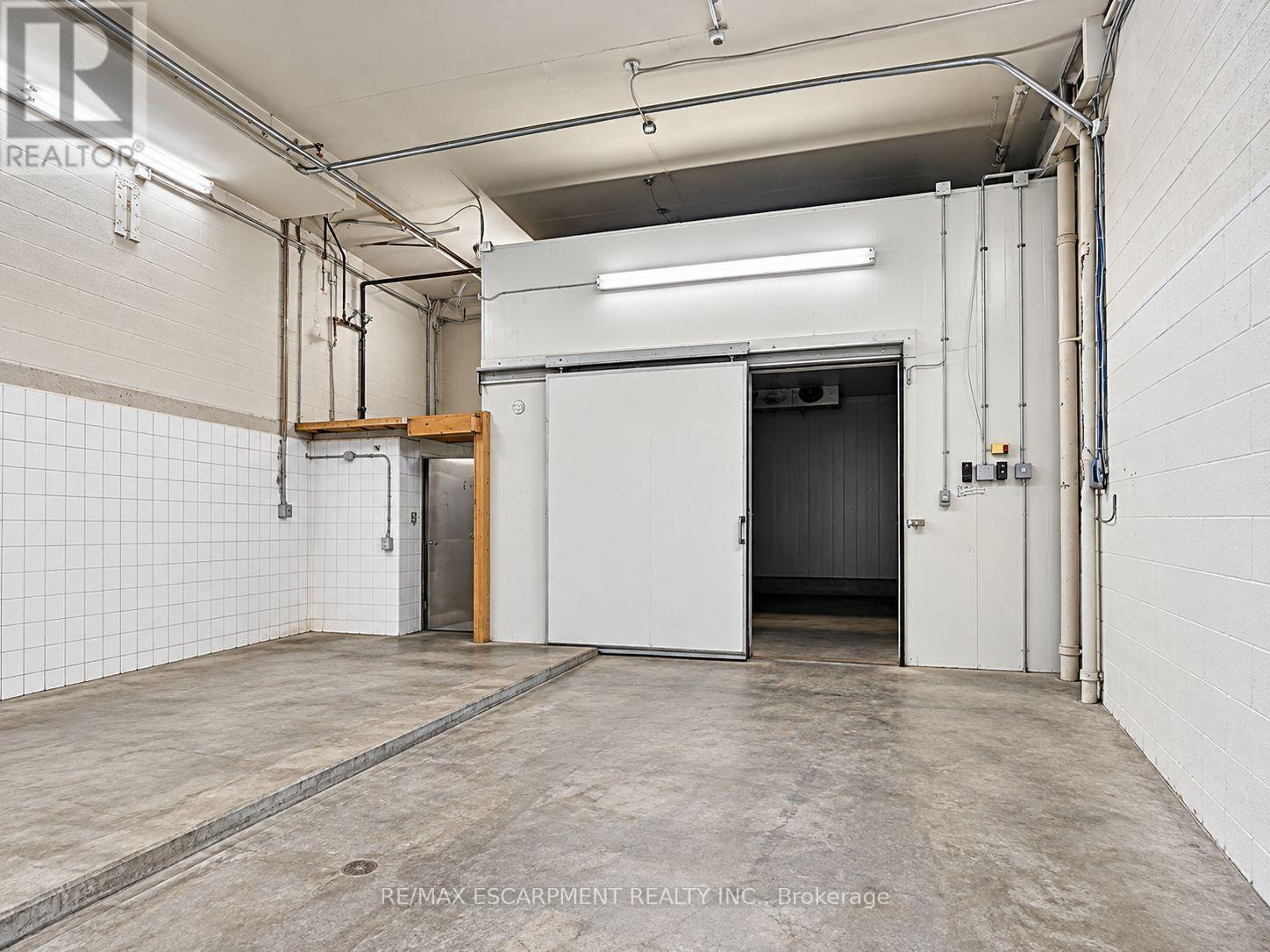 10 Jenet Avenue, Toronto, Ontario  M6H 1R4 - Photo 3 - W13779072