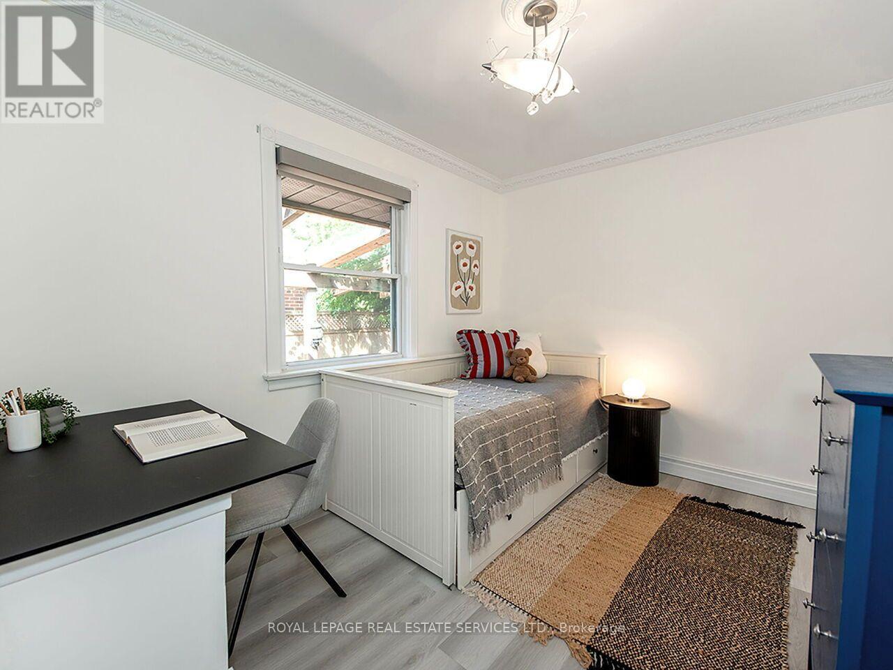 35 Fernalroy Boulevard, Toronto, Ontario  M8Z 3W2 - Photo 20 - W13779086