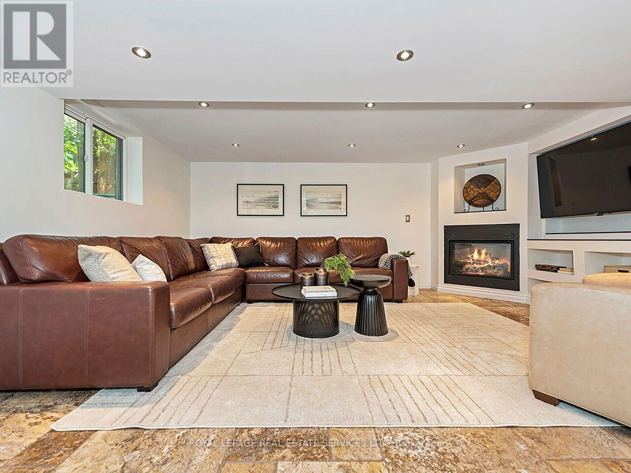35 Fernalroy Boulevard, Toronto, Ontario  M8Z 3W2 - Photo 30 - W13779086