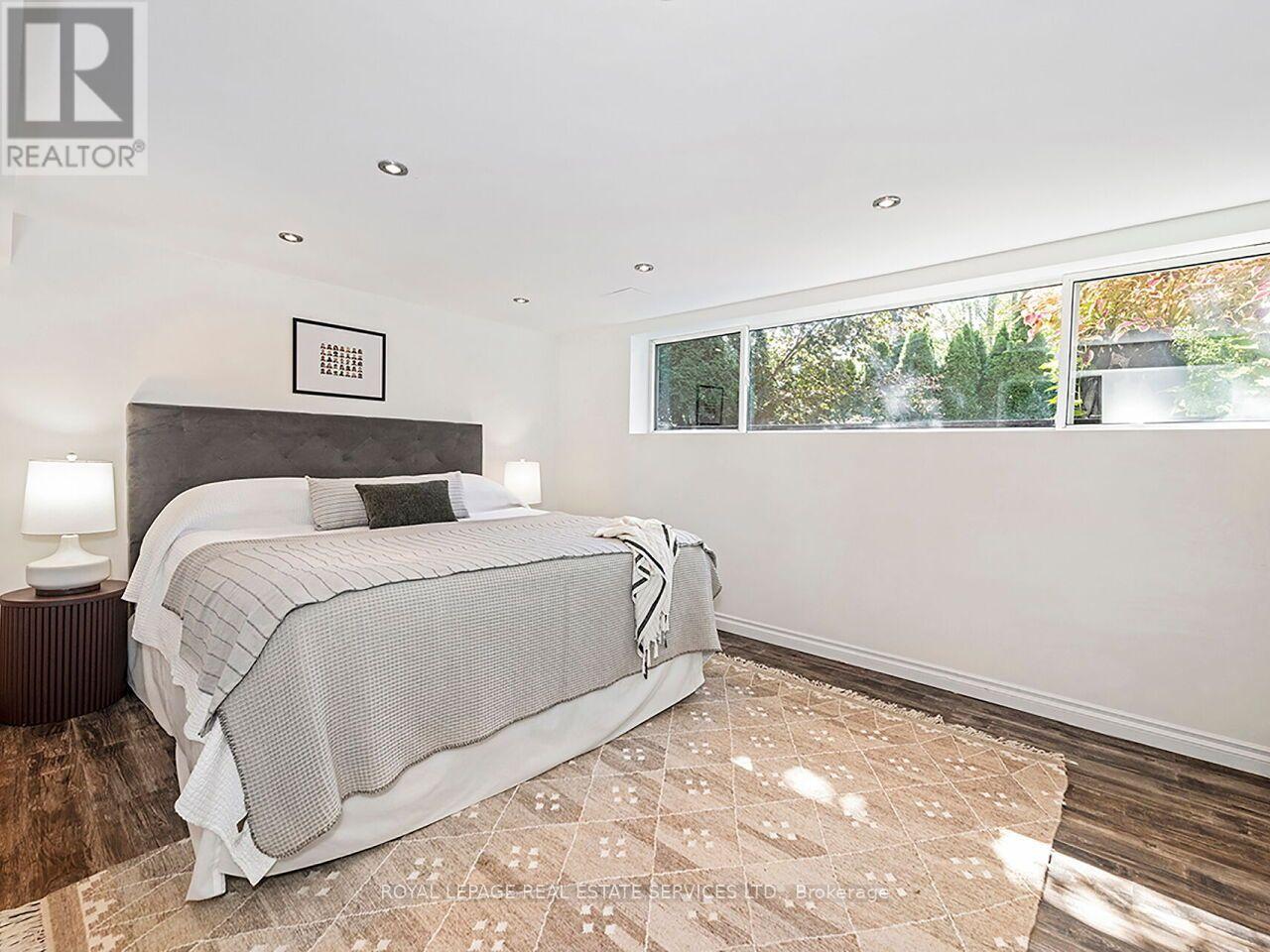 35 Fernalroy Boulevard, Toronto, Ontario  M8Z 3W2 - Photo 38 - W13779086