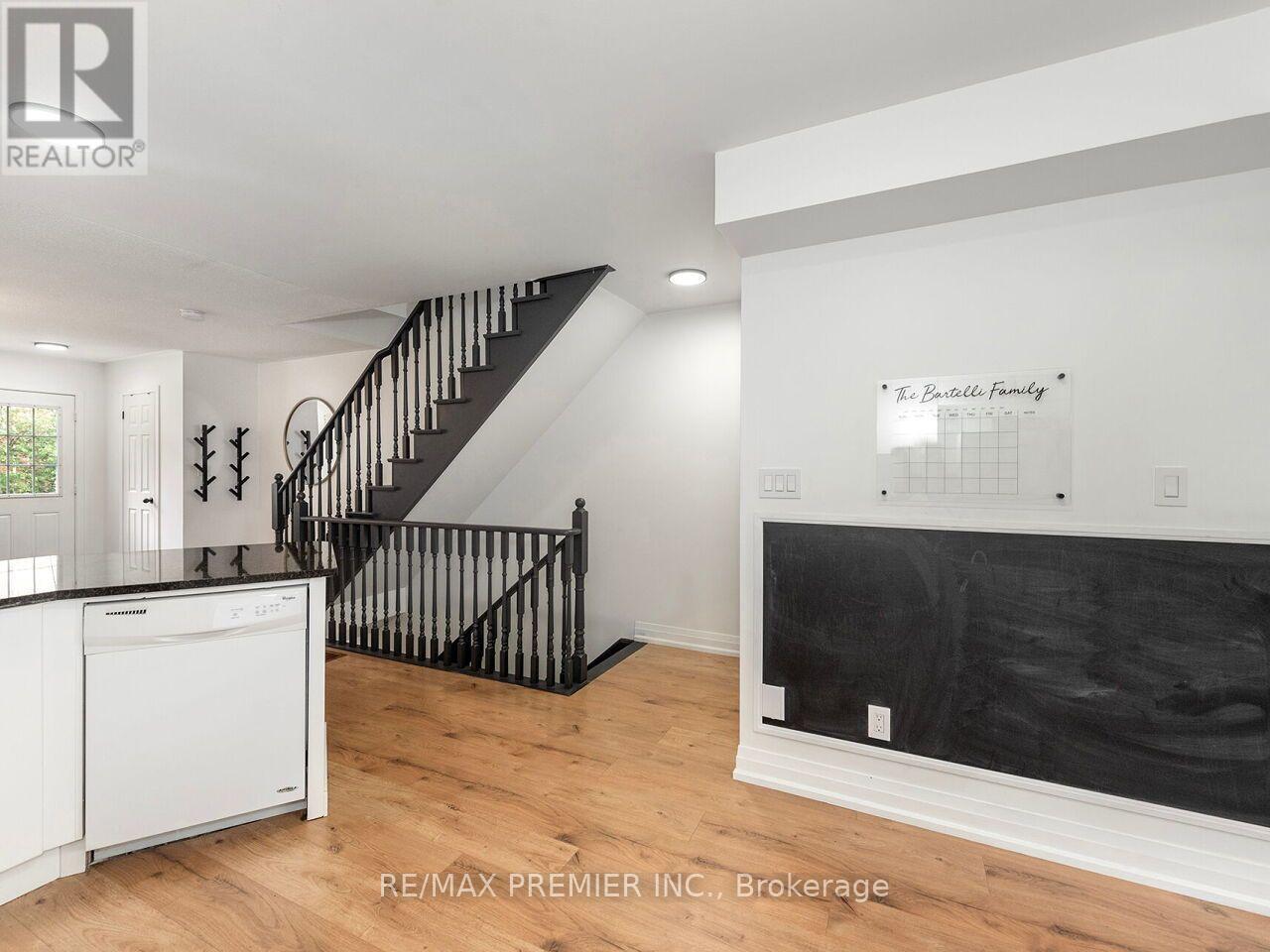 48 Odoardo Di Santo Circle, Toronto, Ontario  M3L 0E7 - Photo 12 - W13779152