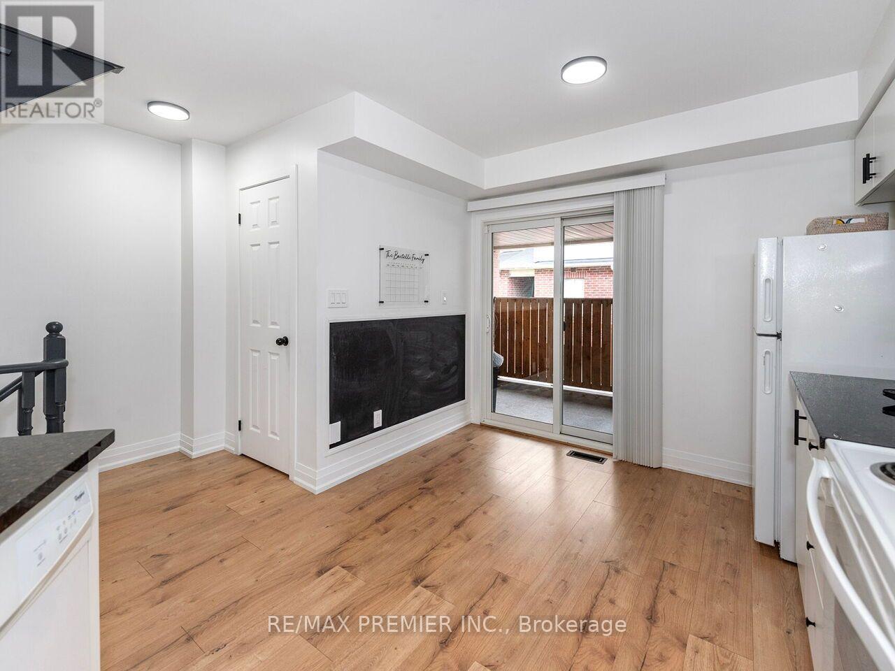 48 Odoardo Di Santo Circle, Toronto, Ontario  M3L 0E7 - Photo 13 - W13779152