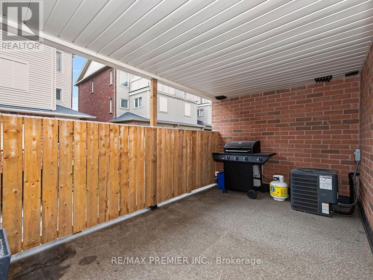 48 Odoardo Di Santo Circle, Toronto, Ontario  M3L 0E7 - Photo 17 - W13779152