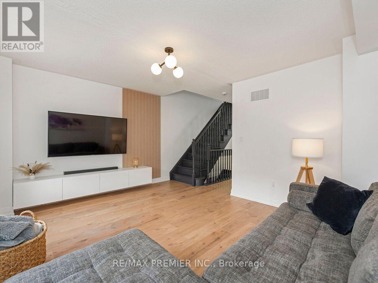 48 Odoardo Di Santo Circle, Toronto, Ontario  M3L 0E7 - Photo 20 - W13779152
