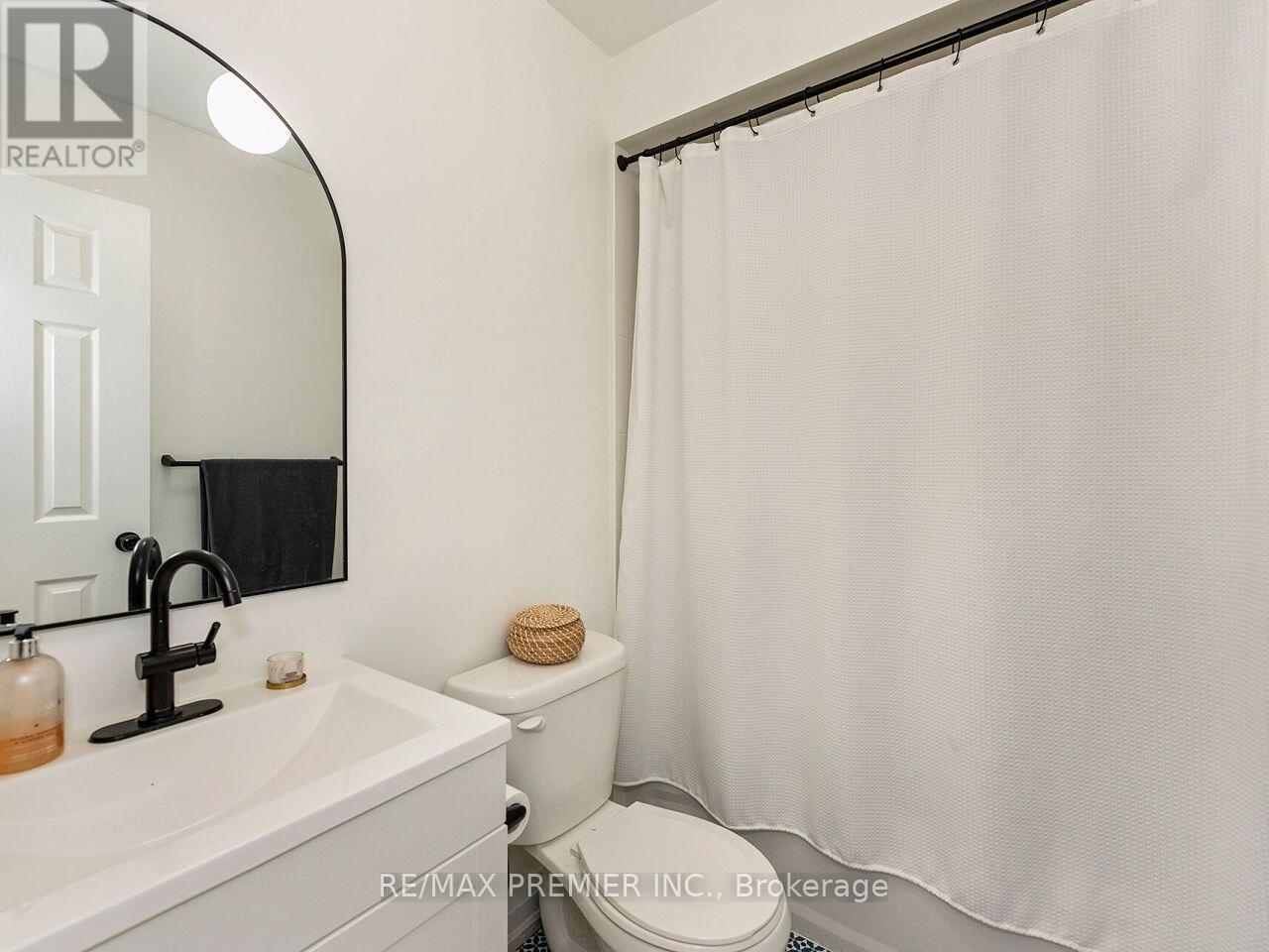 48 Odoardo Di Santo Circle, Toronto, Ontario  M3L 0E7 - Photo 28 - W13779152
