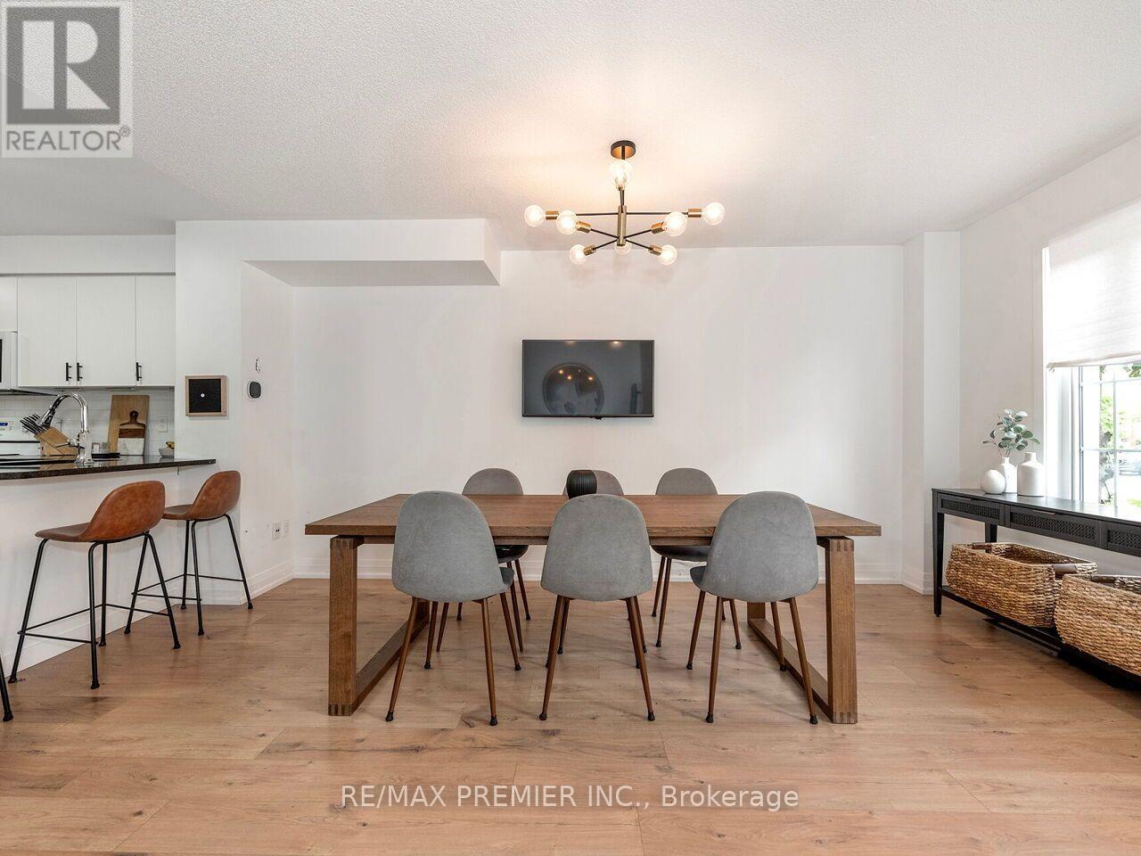 48 Odoardo Di Santo Circle, Toronto, Ontario  M3L 0E7 - Photo 8 - W13779152