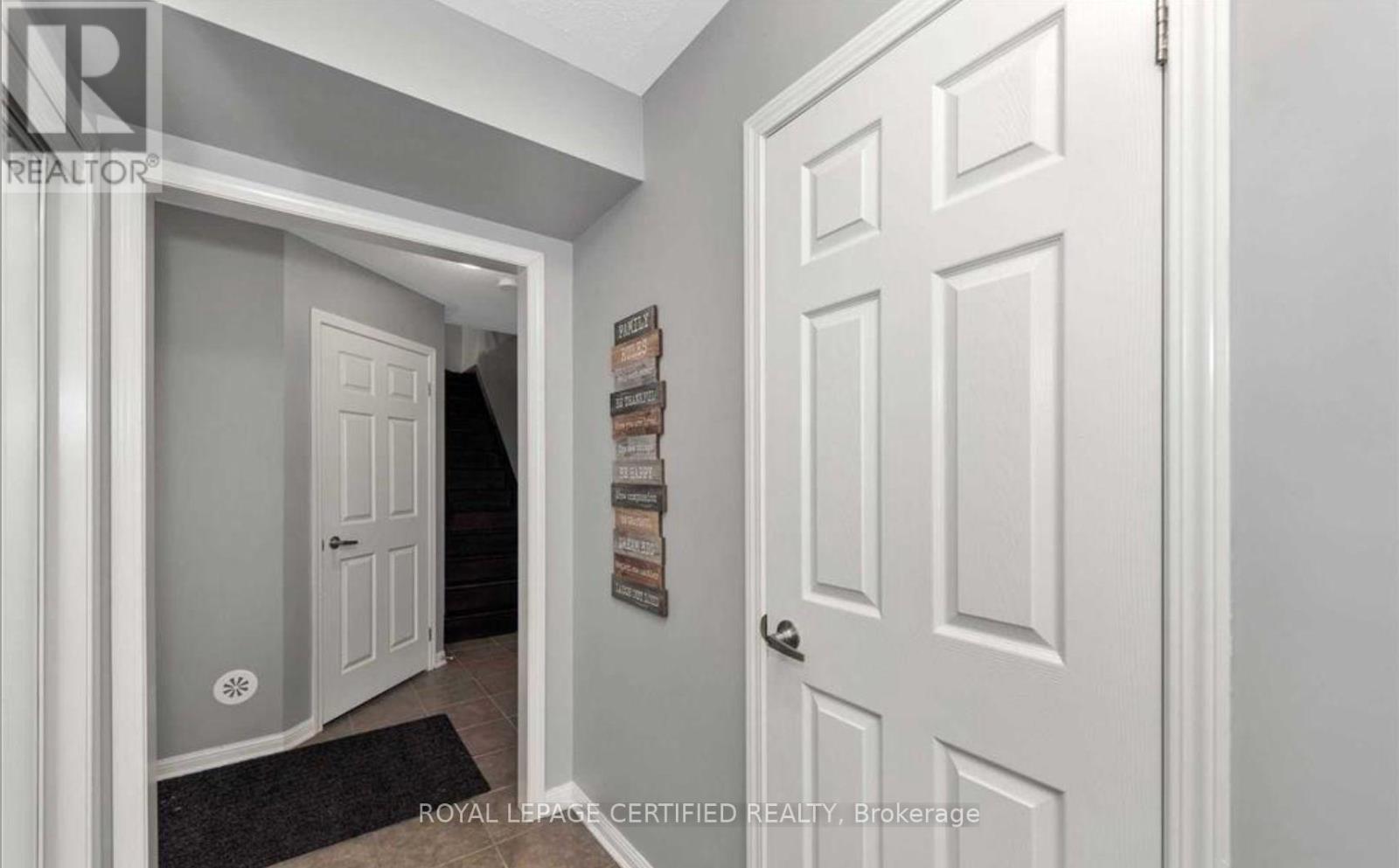 244 Mortimer Crescent, Milton, Ontario  L9T 8N7 - Photo 4 - W13779196