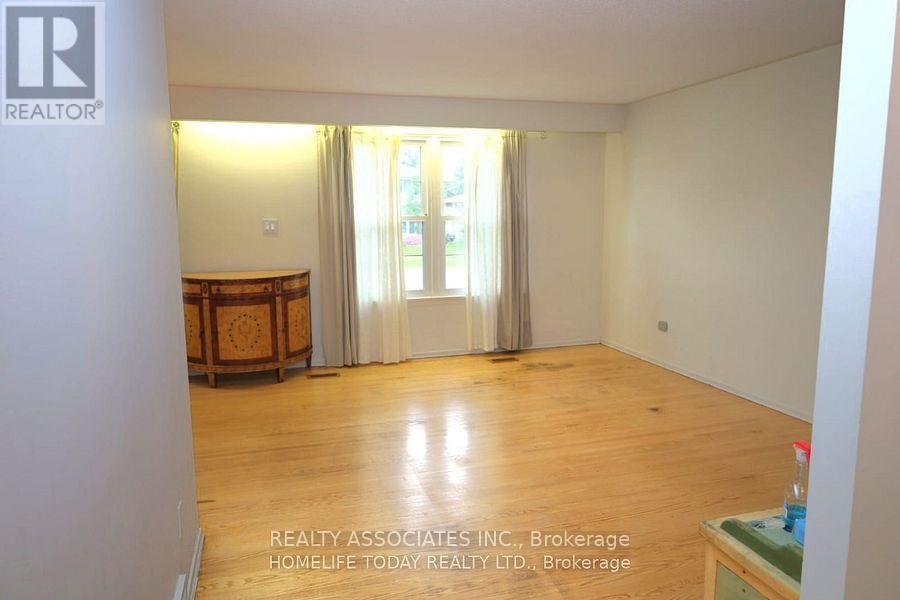 285 Bartley Bull Parkway, Brampton, Ontario  L6W 2L2 - Photo 11 - W13779246