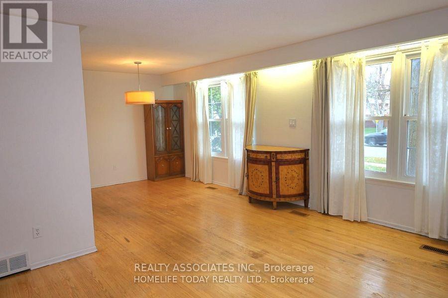 285 Bartley Bull Parkway, Brampton, Ontario  L6W 2L2 - Photo 12 - W13779246