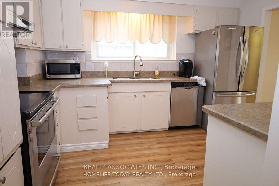 285 Bartley Bull Parkway, Brampton, Ontario  L6W 2L2 - Photo 6 - W13779246