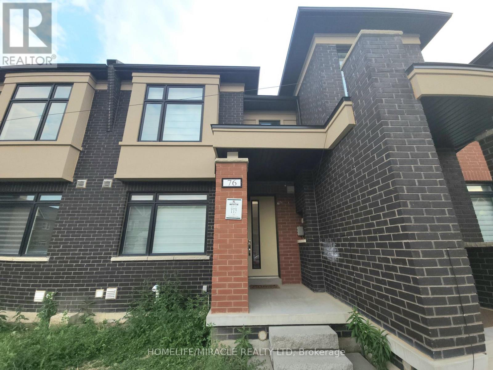76 Pearman Crescent, Brampton, Ontario  L7A 4Y9 - Photo 1 - W13779278