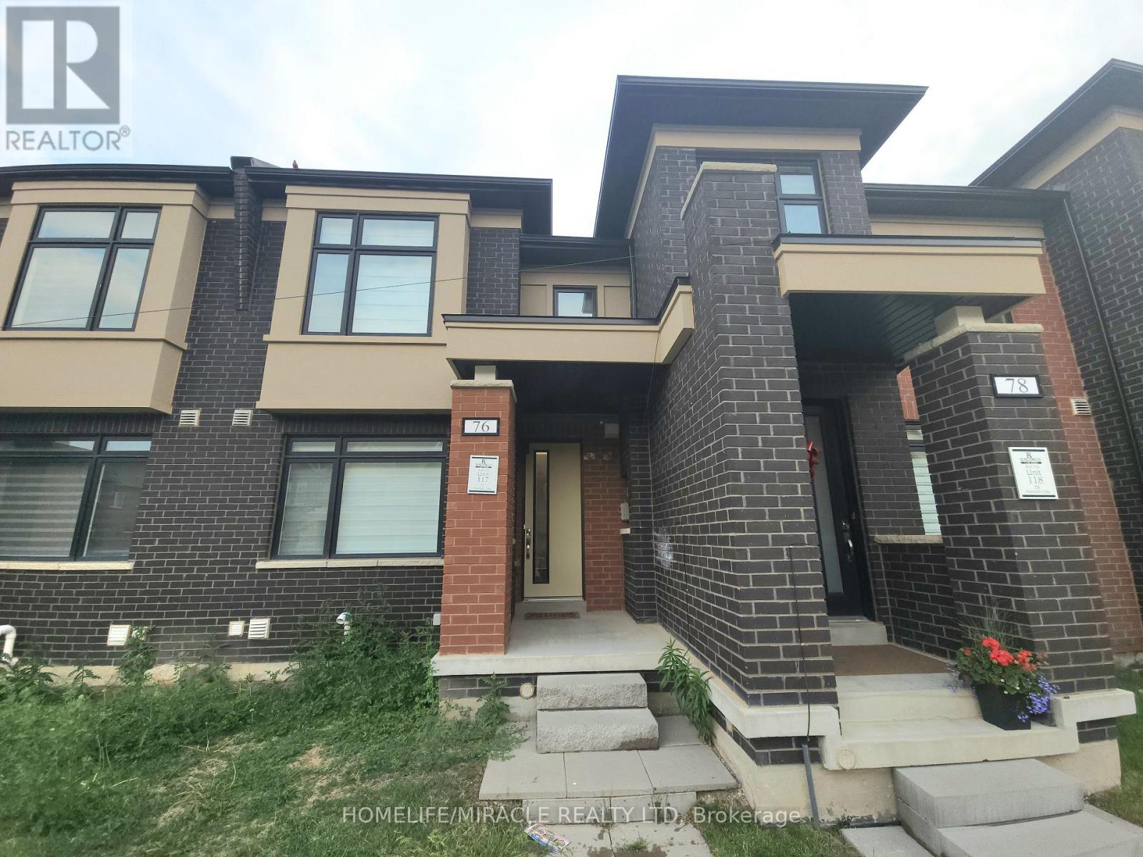 76 Pearman Crescent, Brampton, Ontario  L7A 4Y9 - Photo 5 - W13779278