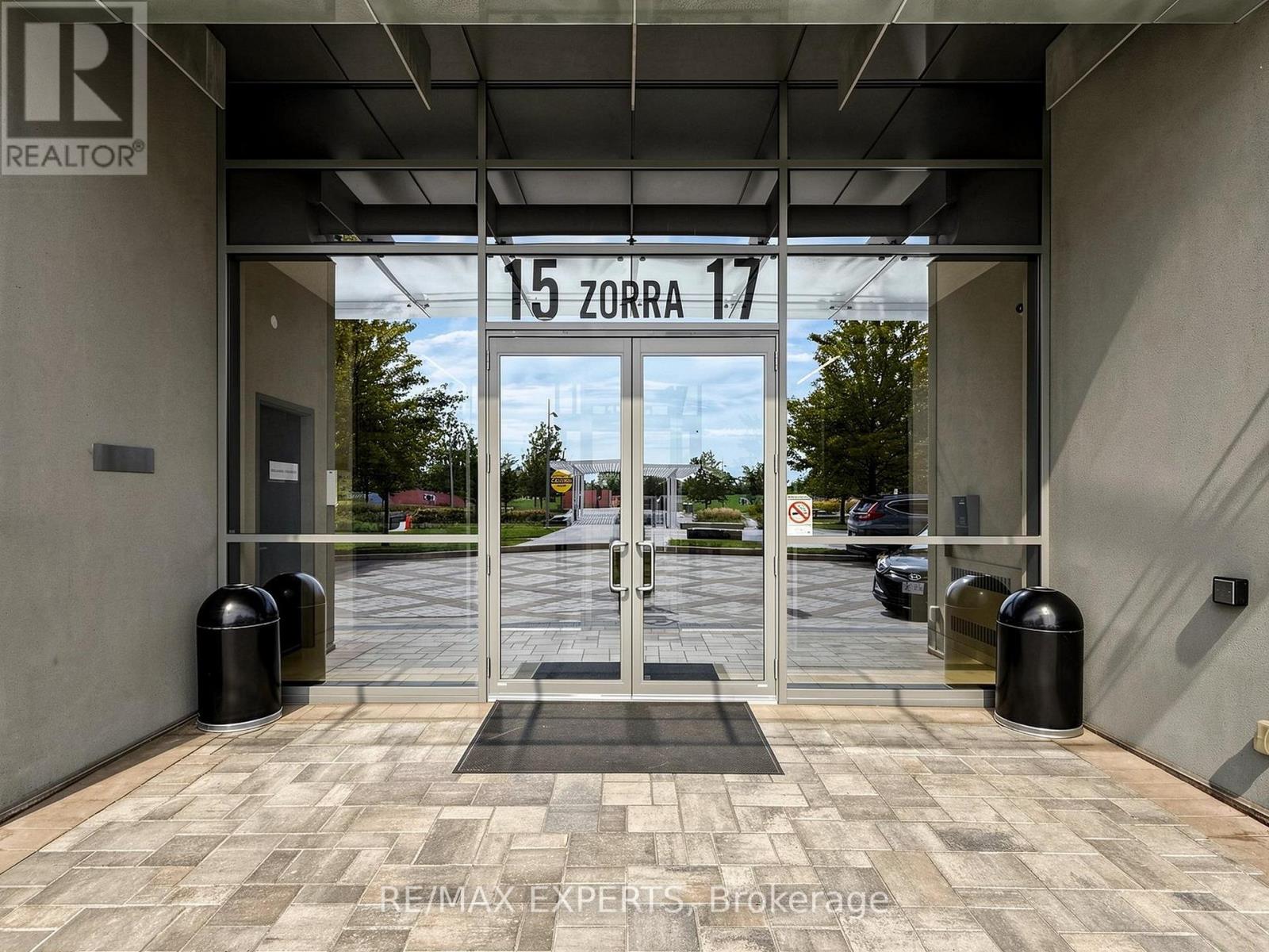 2108 - 15 Zorra Street, Toronto, Ontario M8Z 0C1 - Photo 2 - W13779314
