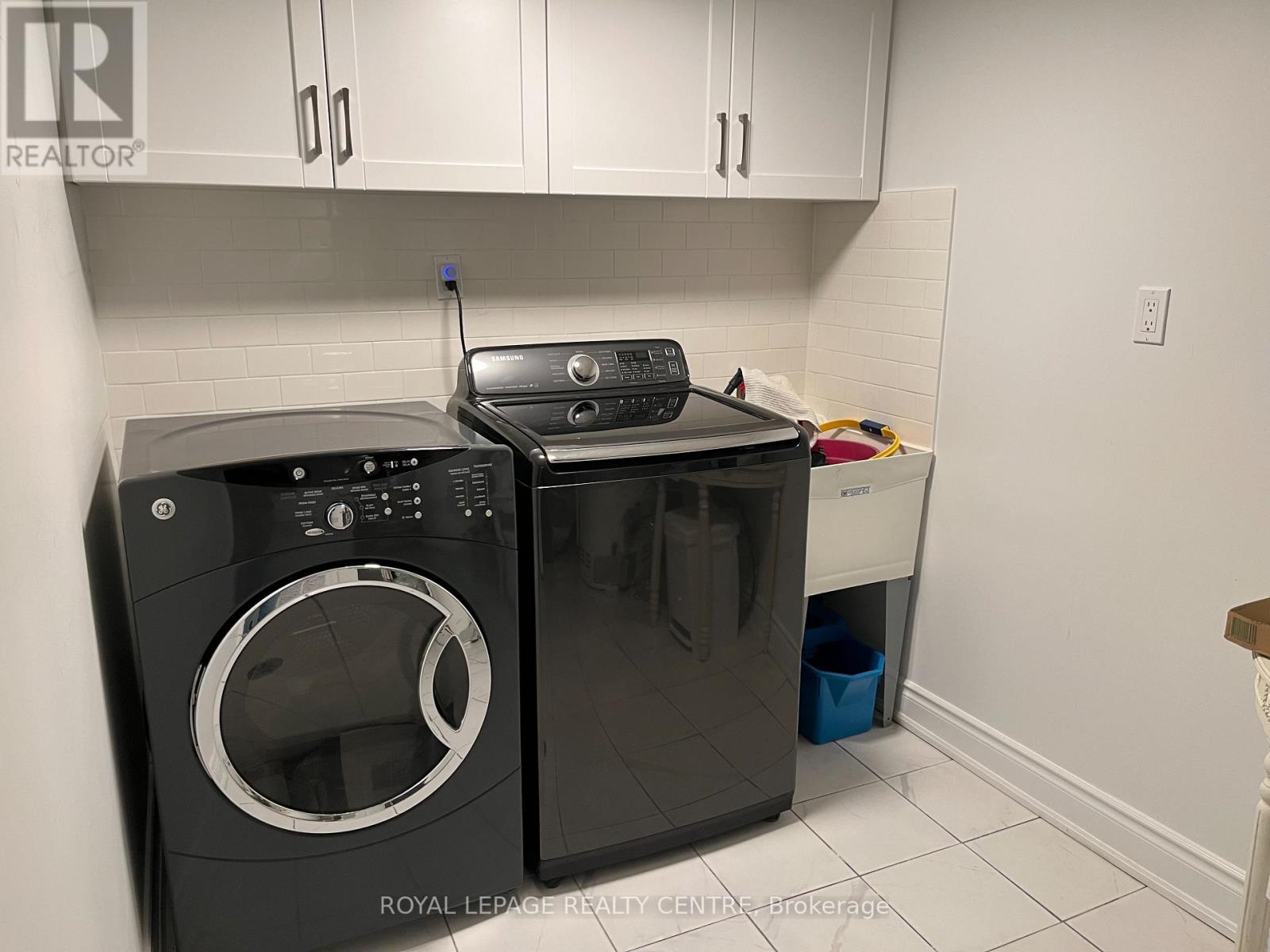 Basement - 522 Nanak Road, Mississauga, Ontario  L5B 3X2 - Photo 4 - W13779320