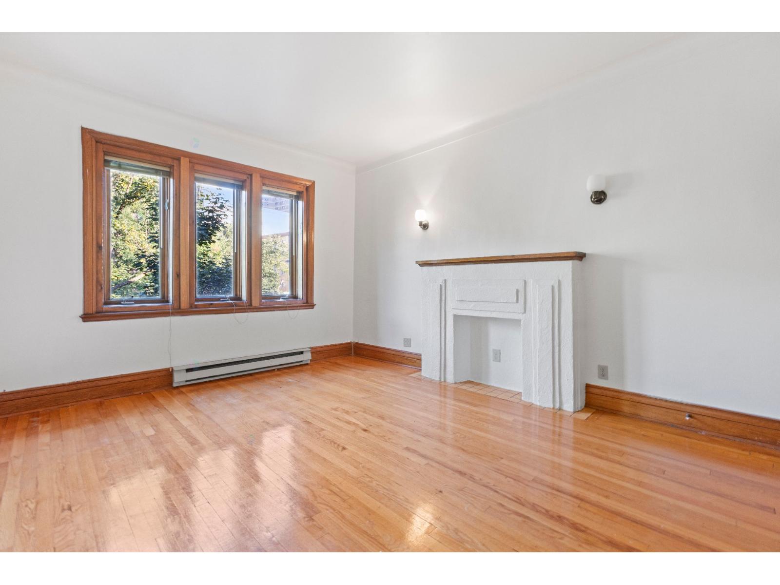 2211 Boul. Édouard-Montpetit|#11 Montréal (Côte-des-Neiges/Notre-Dame-de-Grâce) Quebec Canada H3T1J3 5