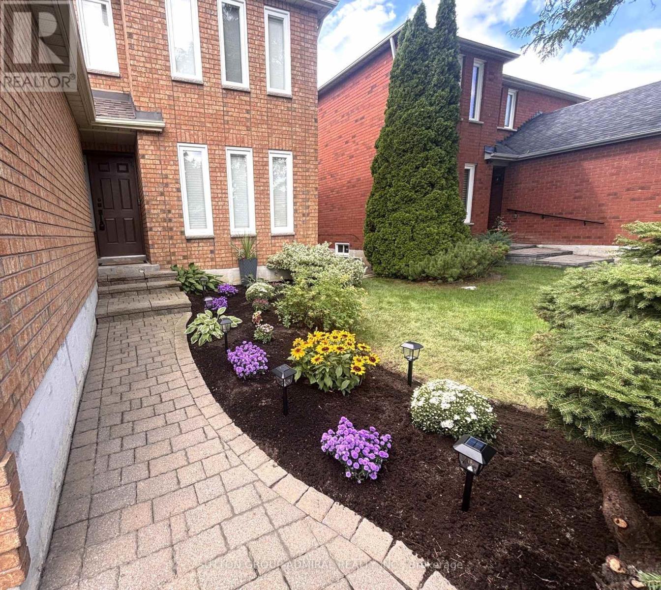 148 Mountbatten Road, Vaughan, Ontario  L4J 7W2 - Photo 2 - N13536664