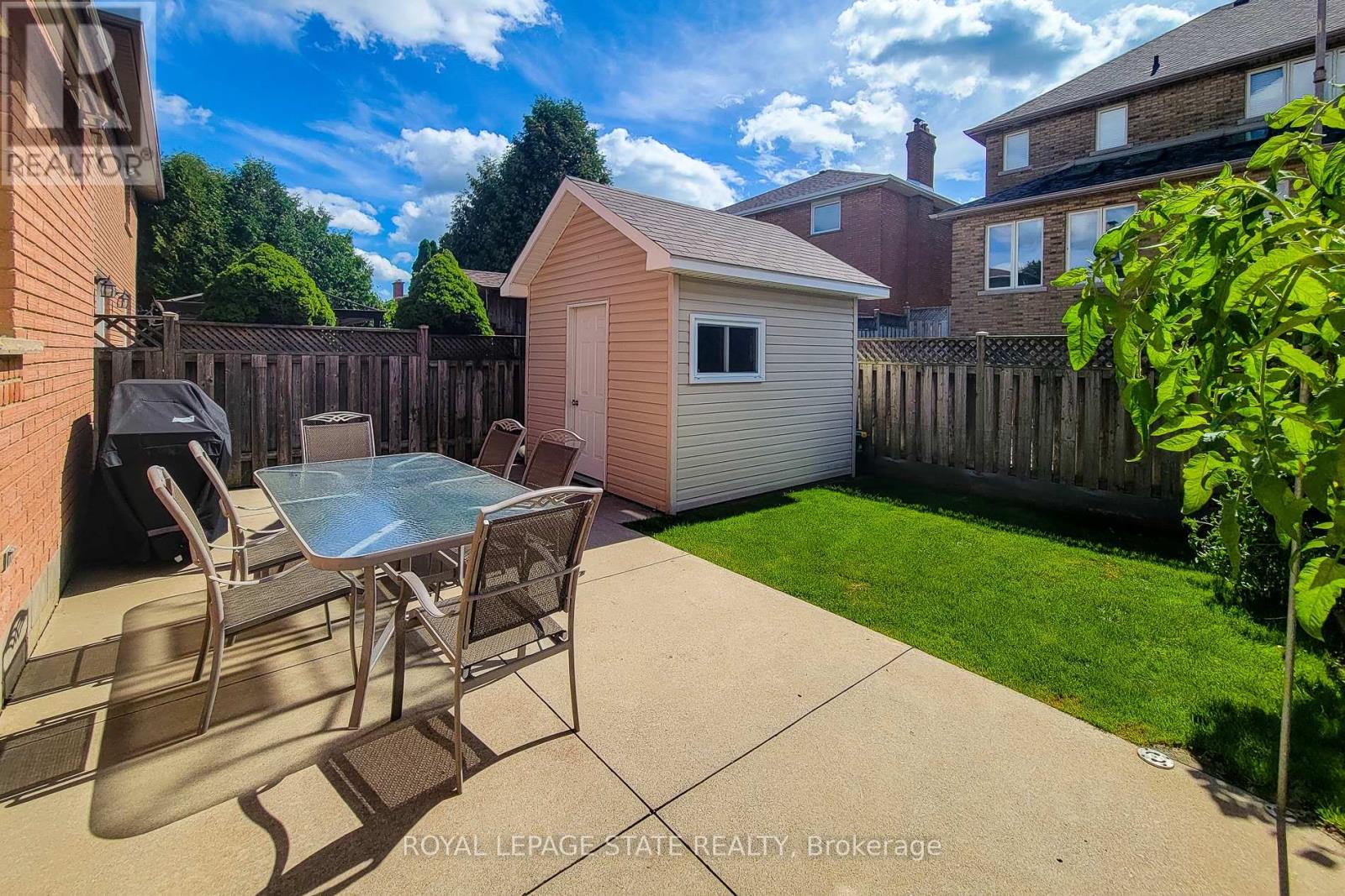 276 Greencedar Drive, Hamilton, Ontario  L9C 6S9 - Photo 6 - X13779010