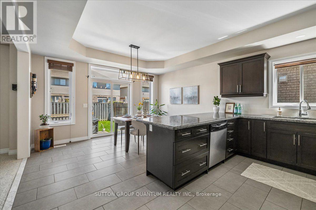 92 Garinger Crescent, Hamilton, Ontario  L0R 1C0 - Photo 15 - X13779170