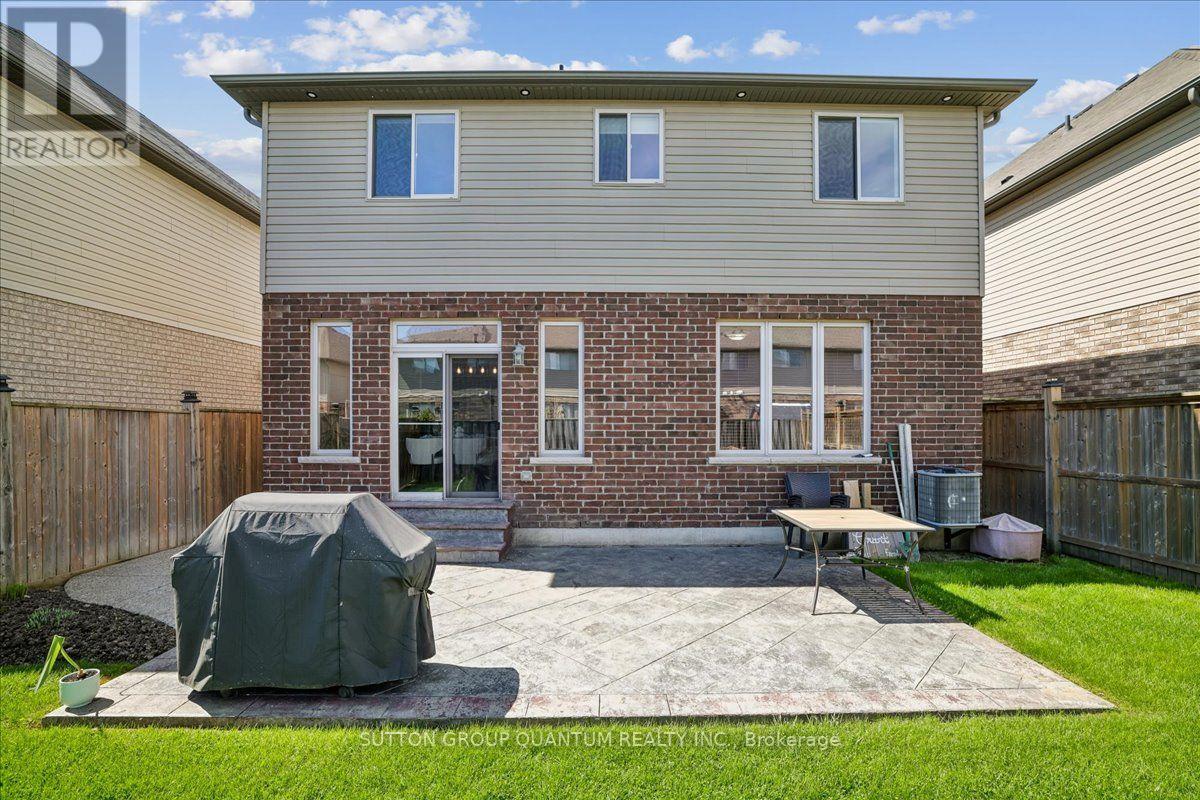 92 Garinger Crescent, Hamilton, Ontario  L0R 1C0 - Photo 41 - X13779170