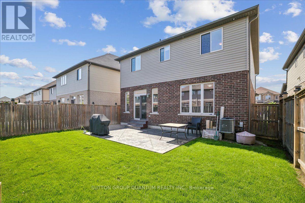 92 Garinger Crescent, Hamilton, Ontario  L0R 1C0 - Photo 42 - X13779170