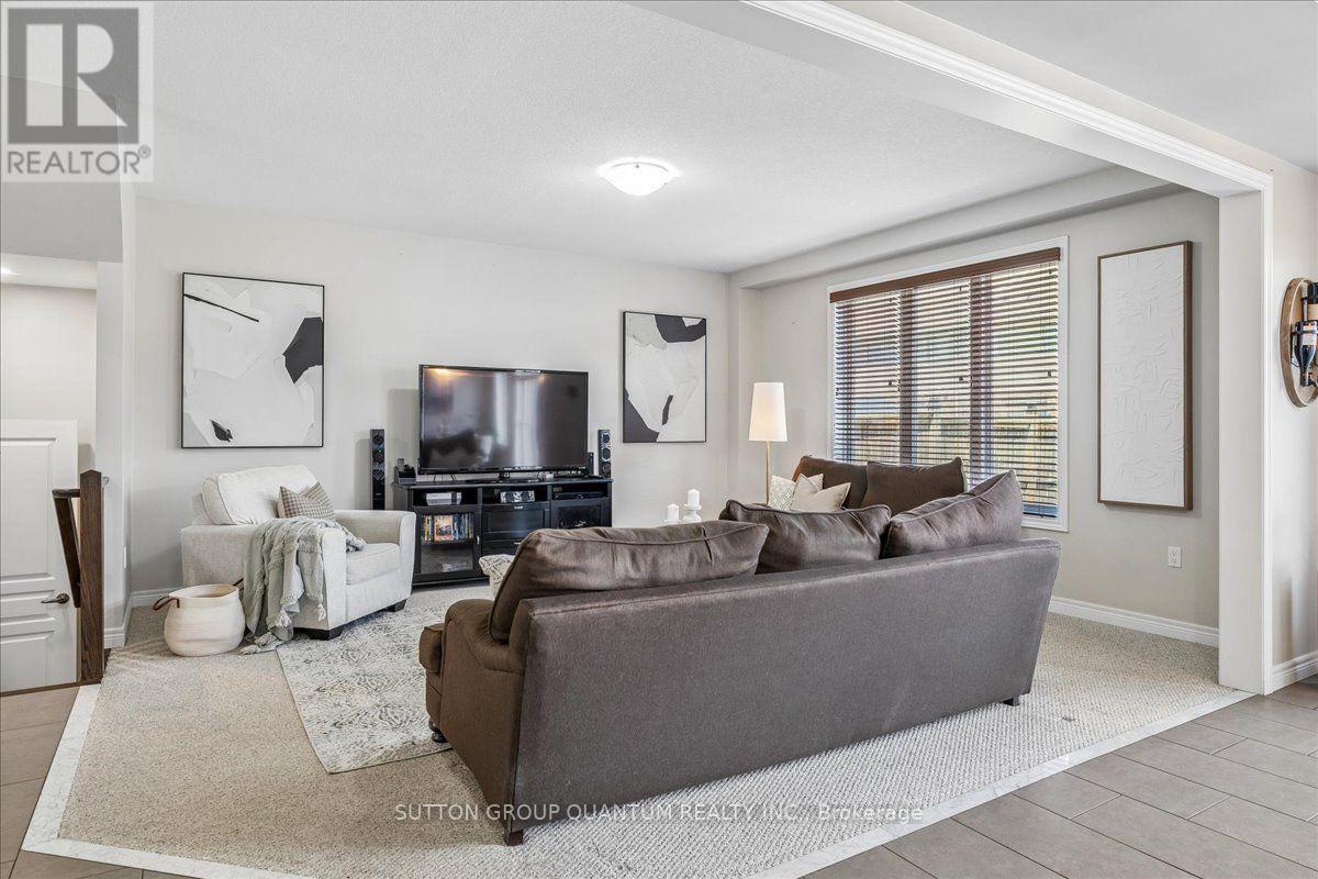 92 Garinger Crescent, Hamilton, Ontario  L0R 1C0 - Photo 6 - X13779170